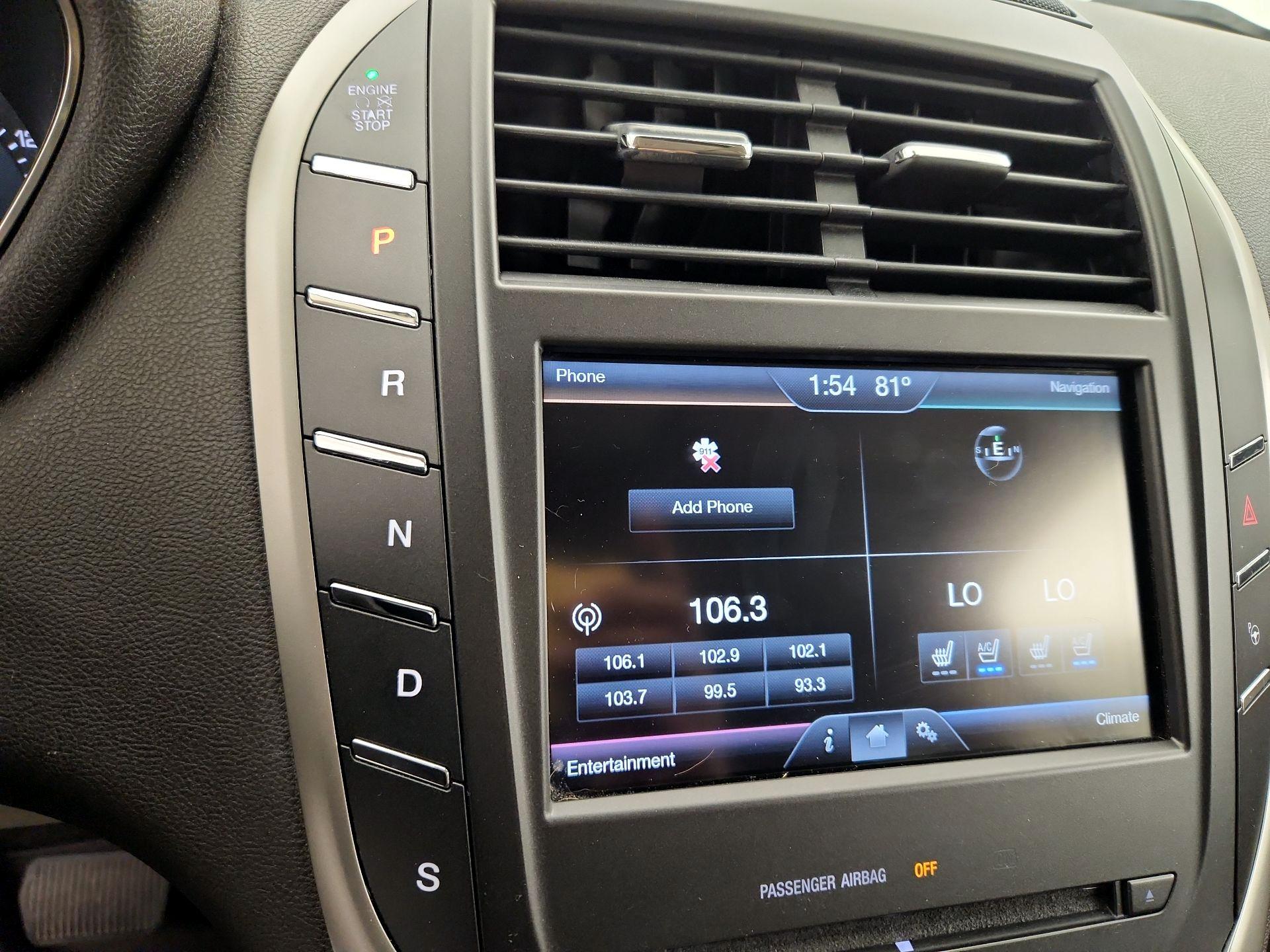 Thumbnail: 2015 Lincoln MKC - 18