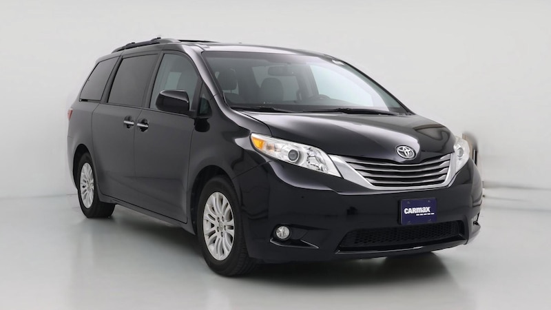 2017 Toyota Sienna XLE Hero Image