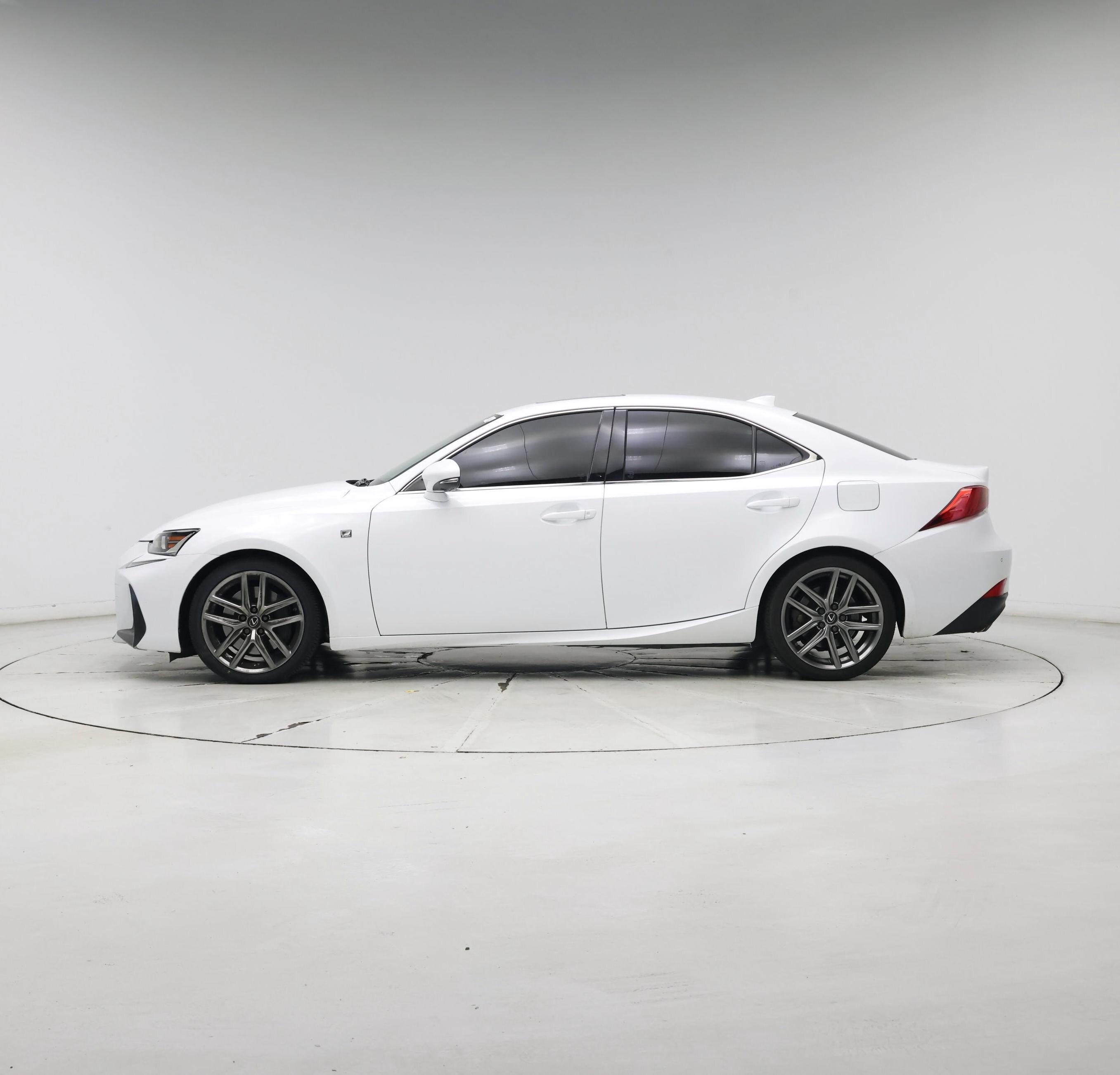 Thumbnail: 2020 Lexus IS - 3