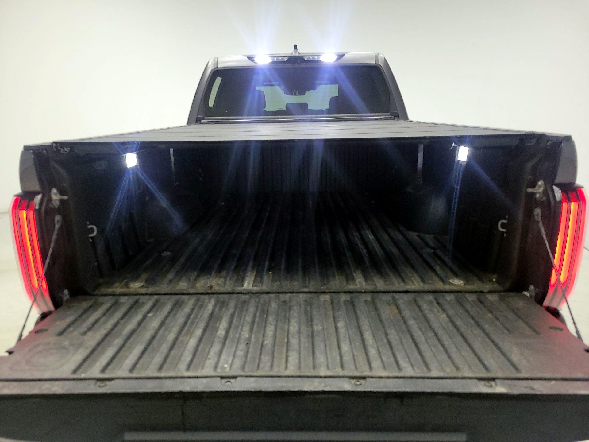 Thumbnail: 2022 Toyota Tundra - 20