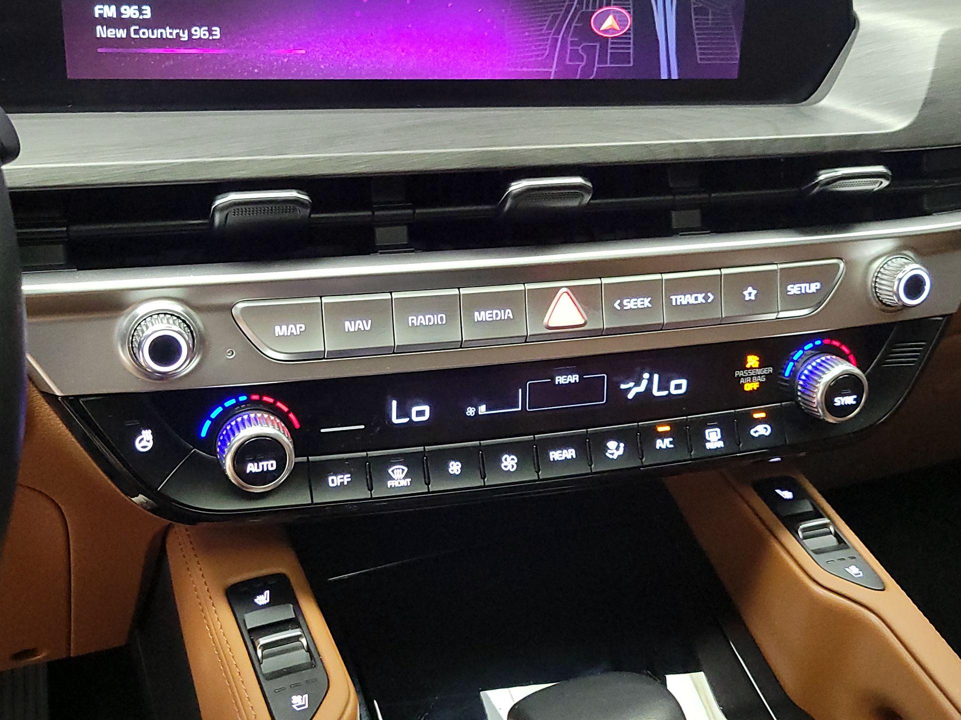 Thumbnail: 2024 Kia Telluride - 17