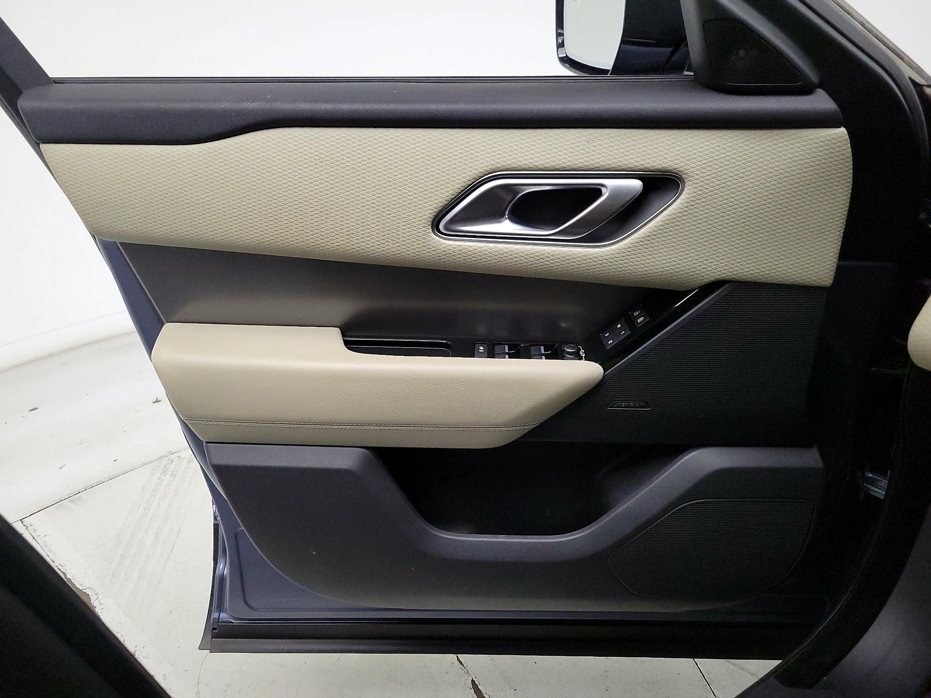 Thumbnail: 2021 Land Rover Range Rover Velar - 12