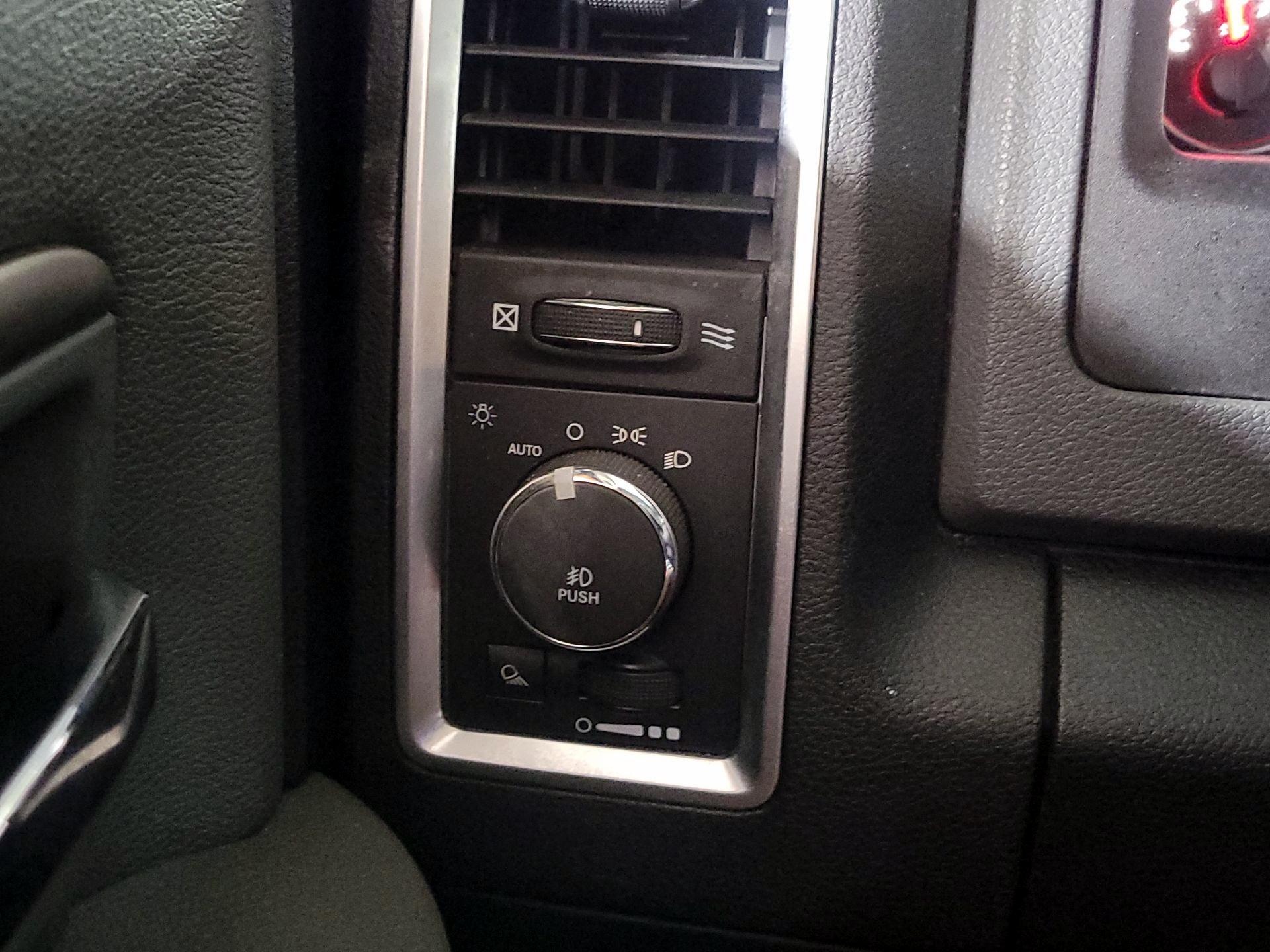 Thumbnail: 2016 RAM 1500 - 13