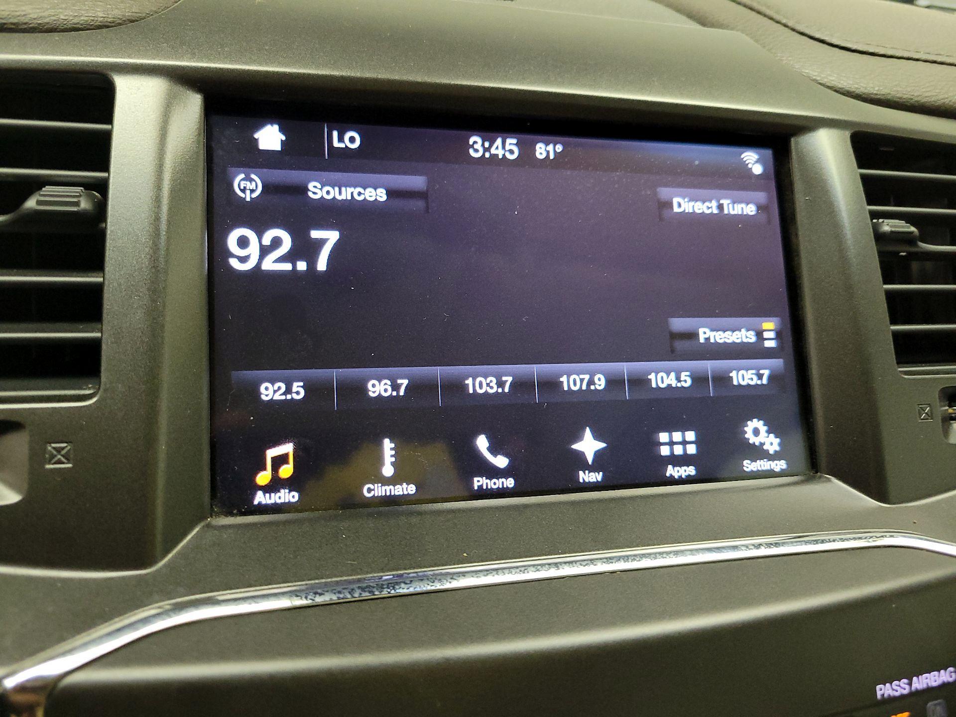 Thumbnail: 2016 Lincoln MKS - 16