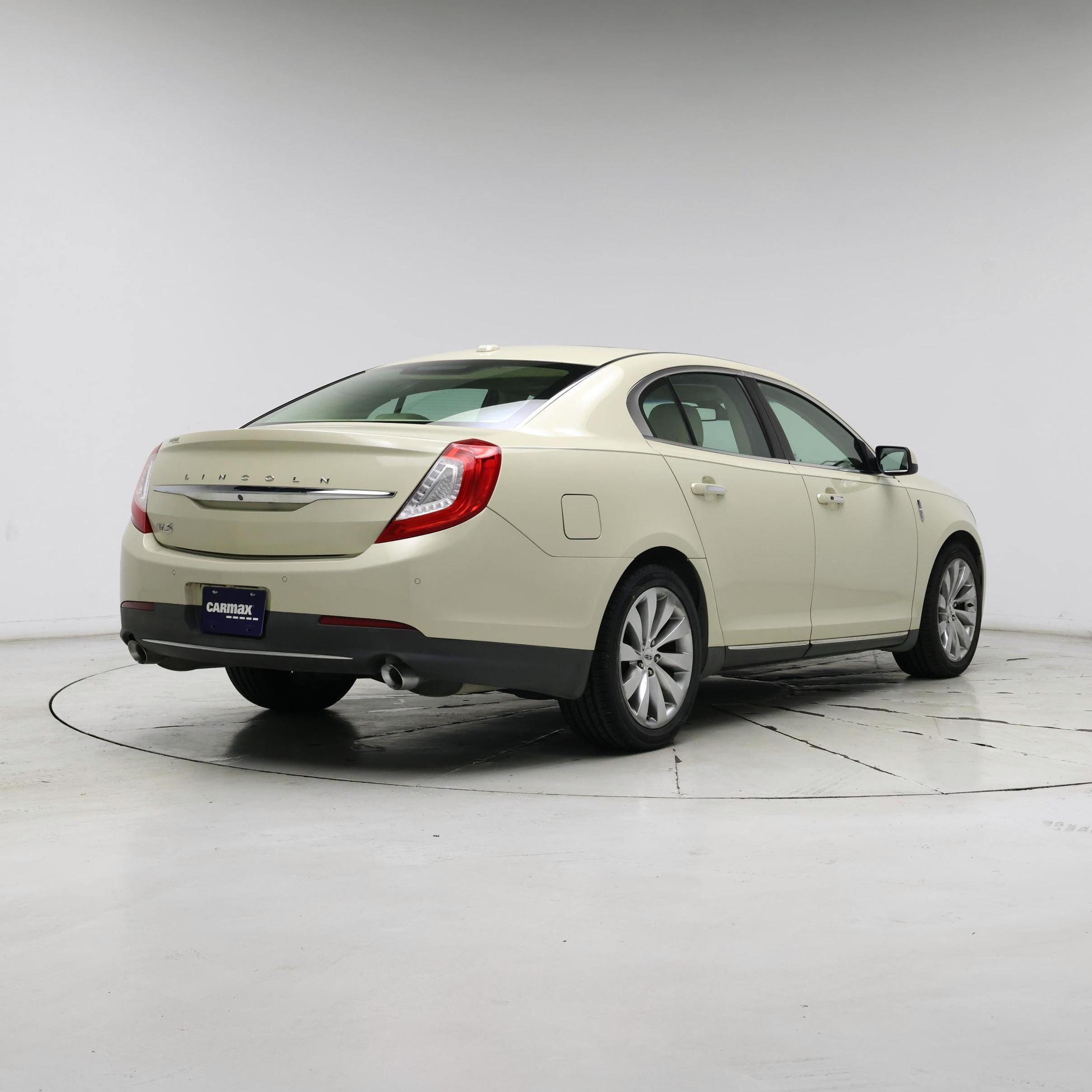 Thumbnail: 2016 Lincoln MKS - 8