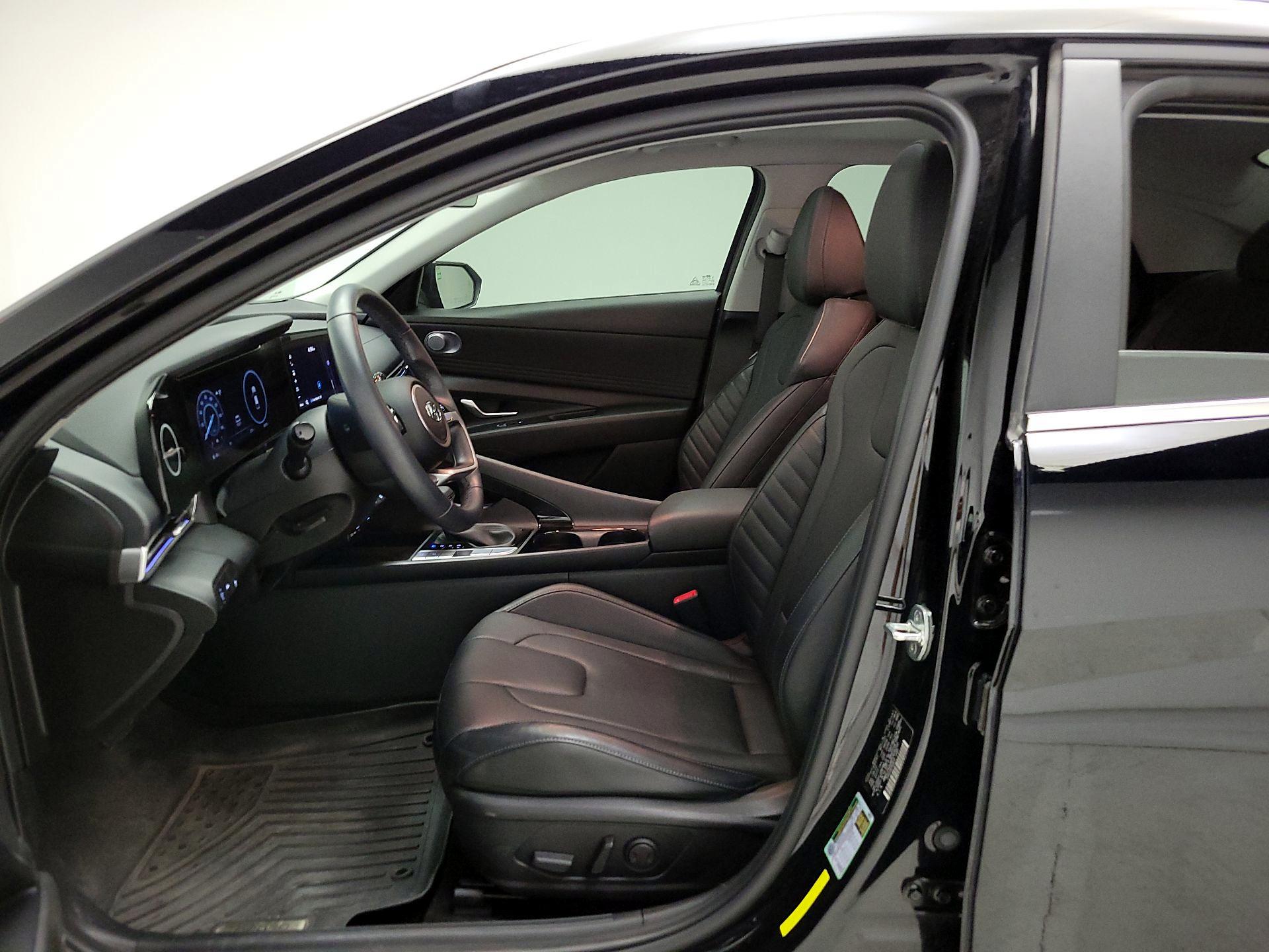 Thumbnail: 2023 Hyundai Elantra - 11