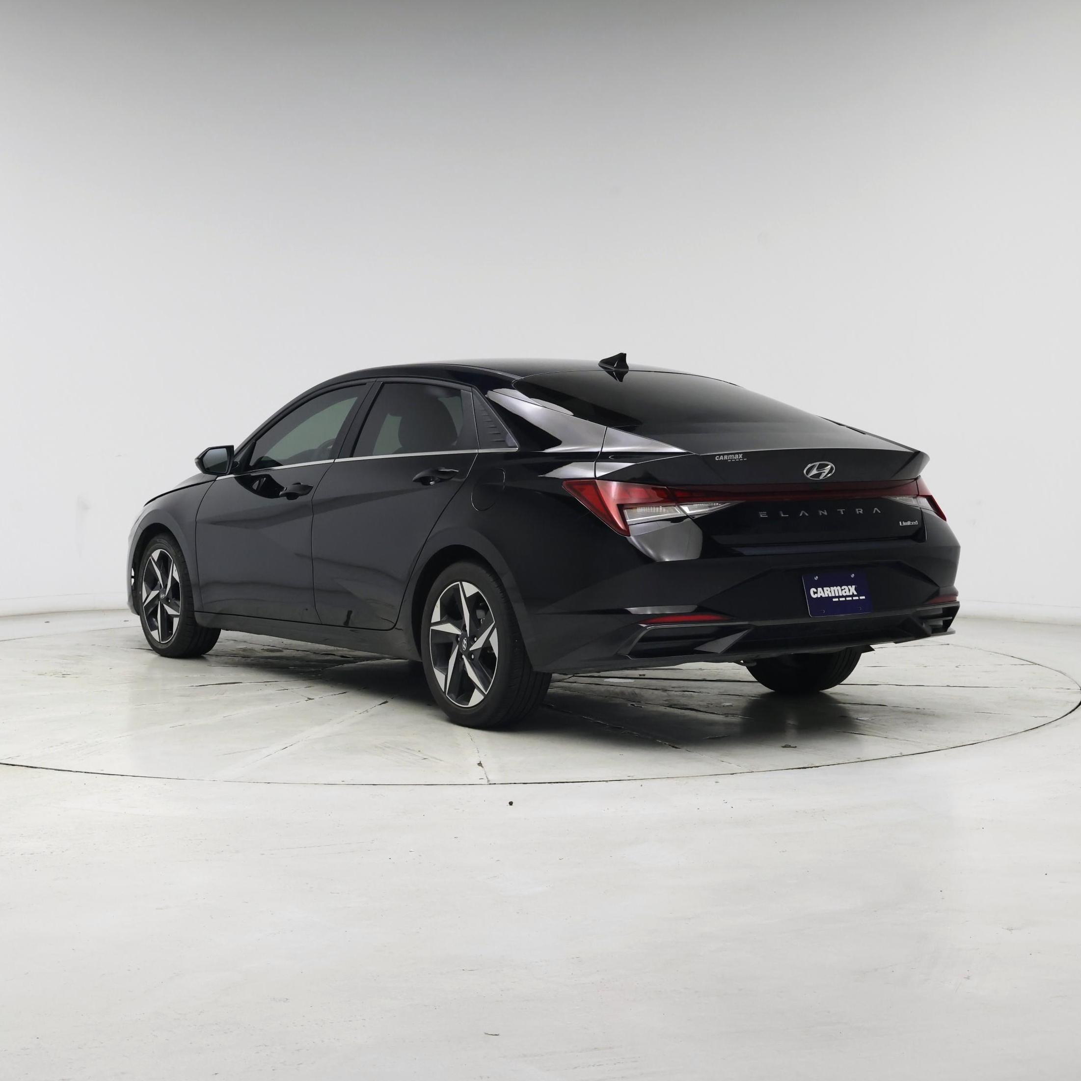 Thumbnail: 2023 Hyundai Elantra - 2