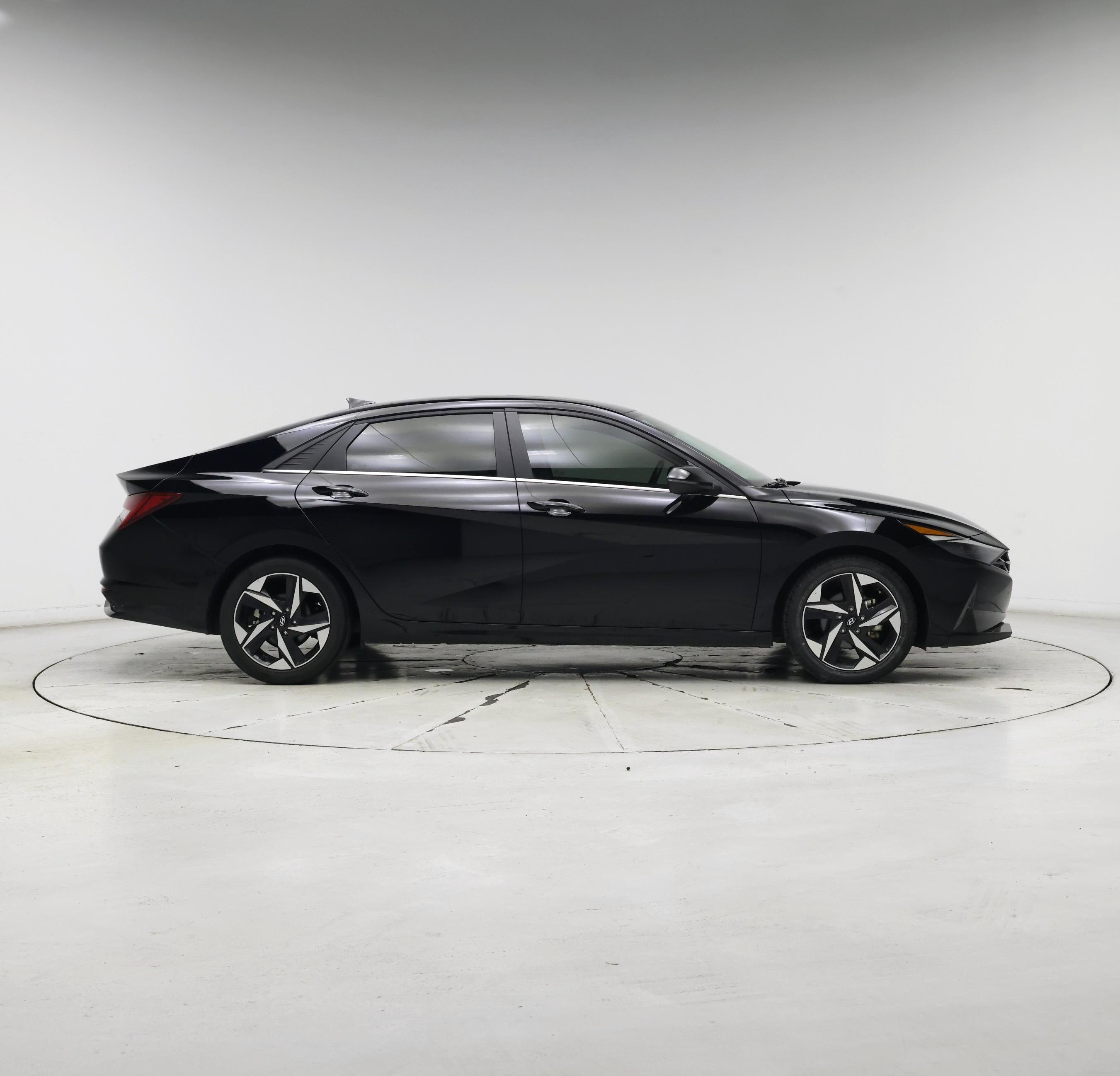 Thumbnail: 2023 Hyundai Elantra - 7