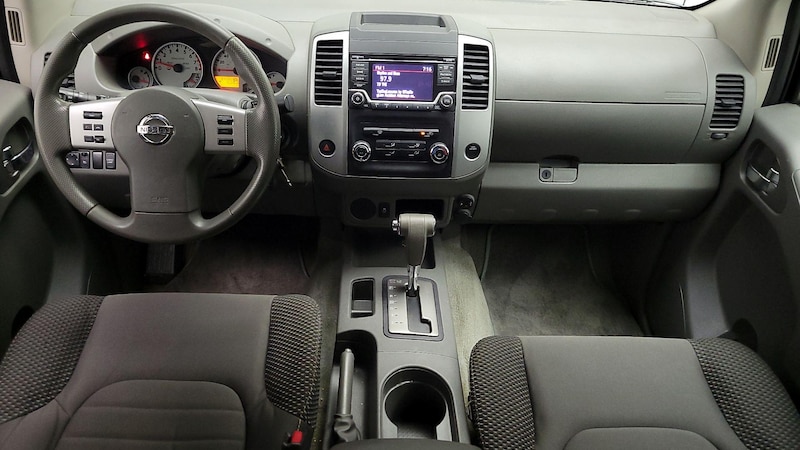 2018 Nissan Frontier Desert Runner 9