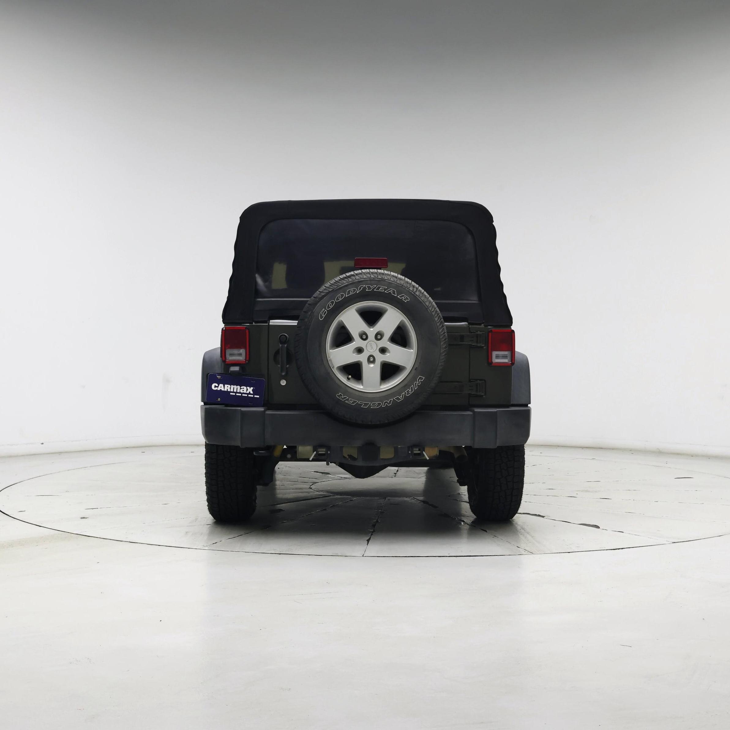 Thumbnail: 2015 Jeep Wrangler - 6