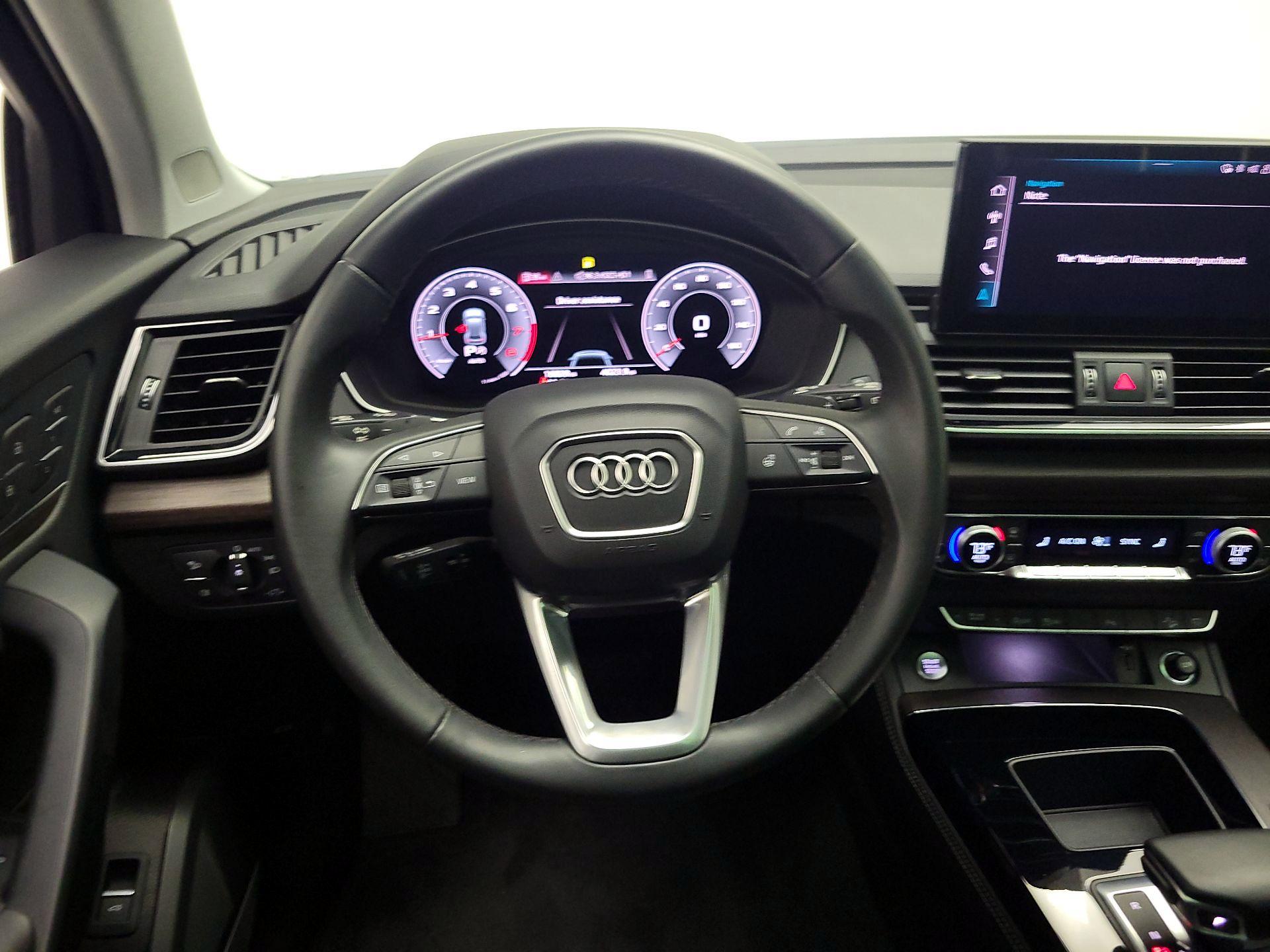 Thumbnail: 2023 Audi Q5 - 10