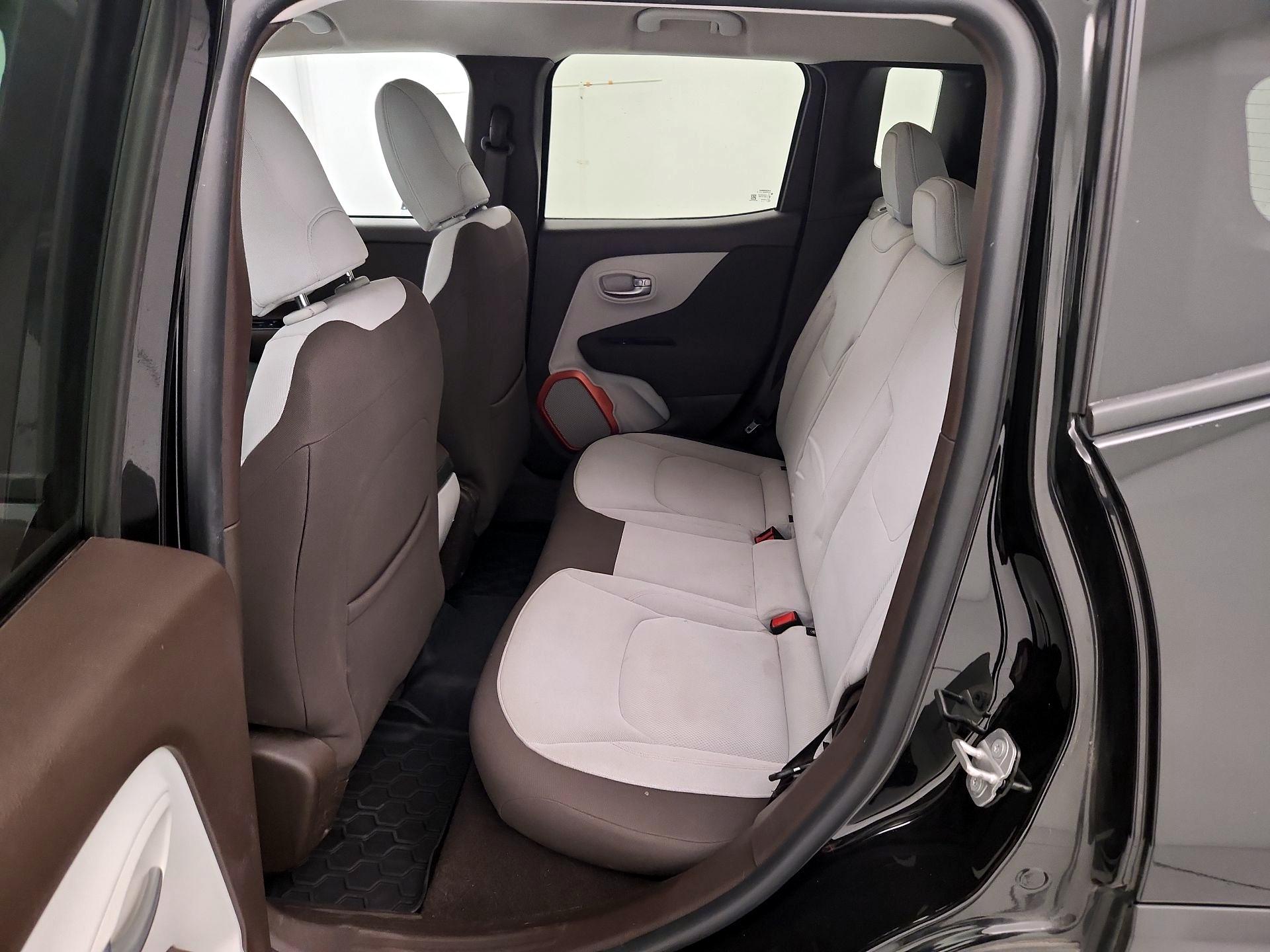 Thumbnail: 2015 Jeep Renegade - 19