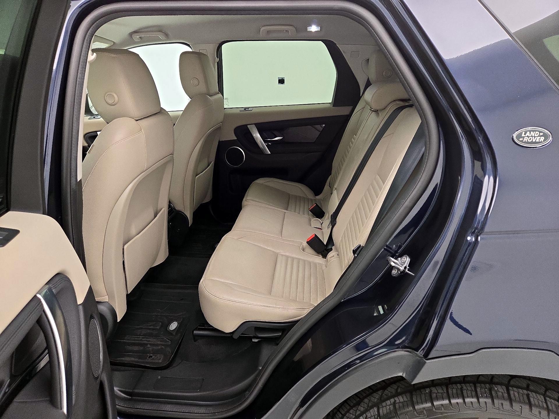 Thumbnail: 2020 Land Rover Discovery Sport - 20