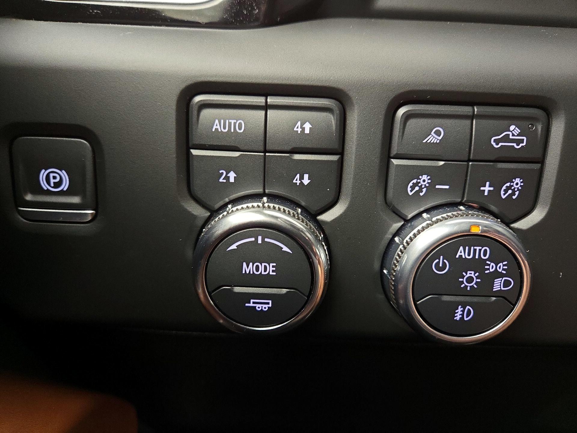 Thumbnail: 2024 GMC Sierra 2500 - 11