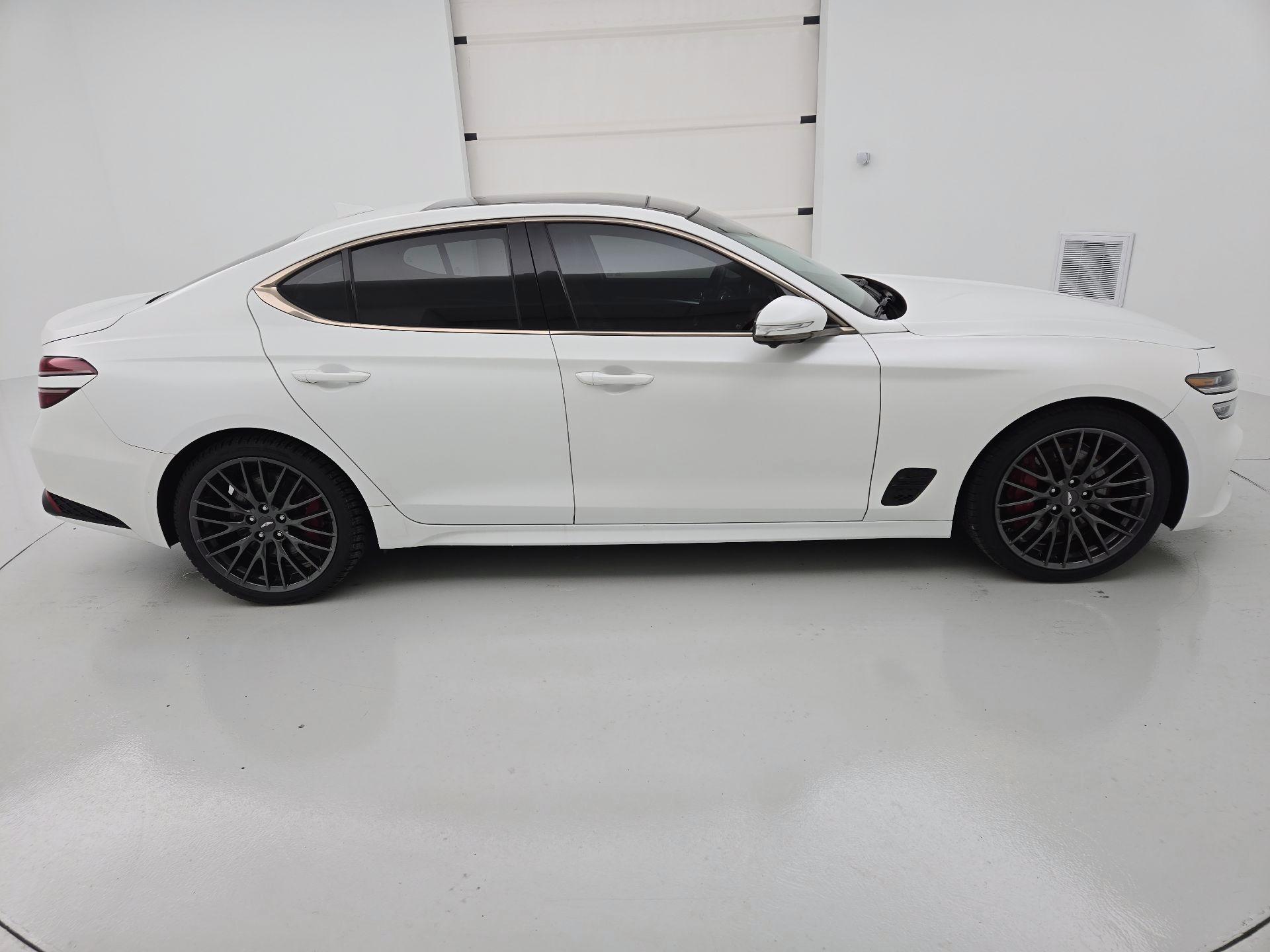 Thumbnail: 2022 Genesis G70 - 4