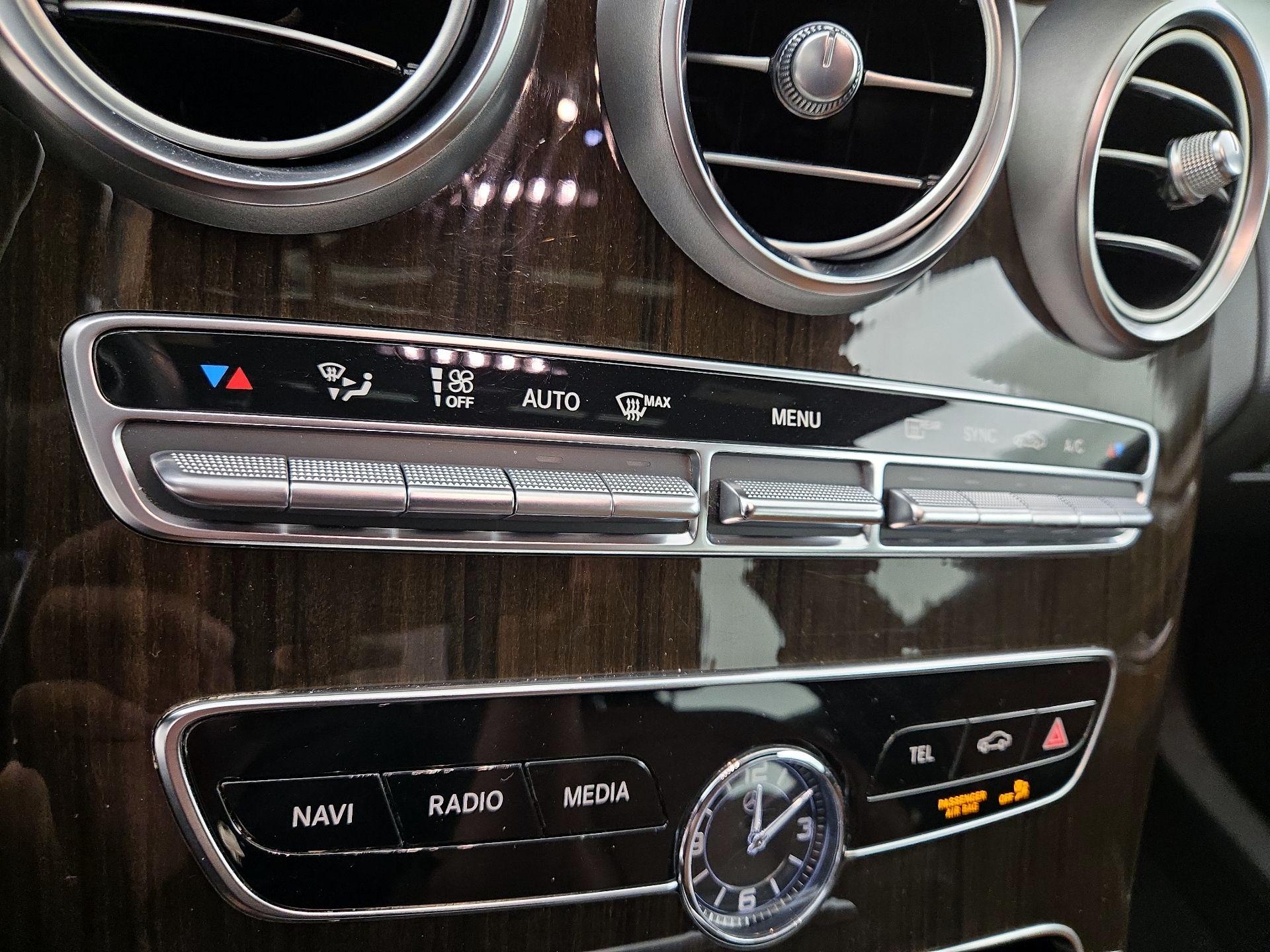 Thumbnail: 2019 Mercedes-Benz C-Class - 16
