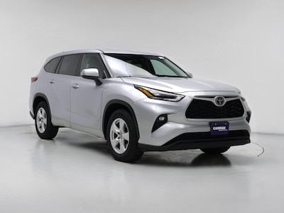 Silver 2021 Toyota Highlander LE