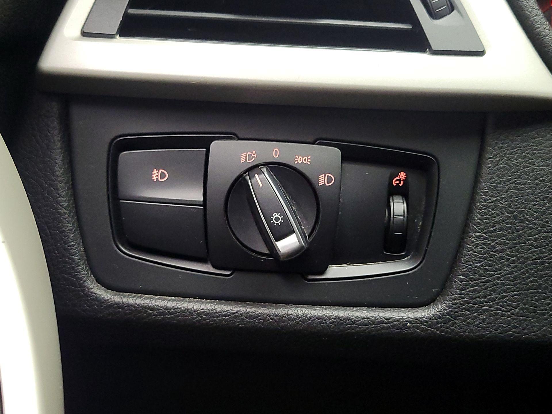 Thumbnail: 2015 BMW 3 Series - 13