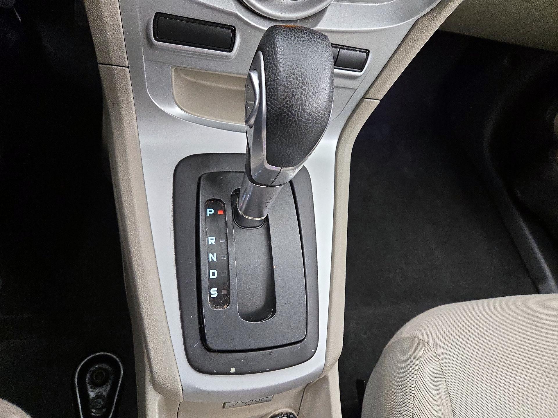 Thumbnail: 2015 Ford Fiesta - 16