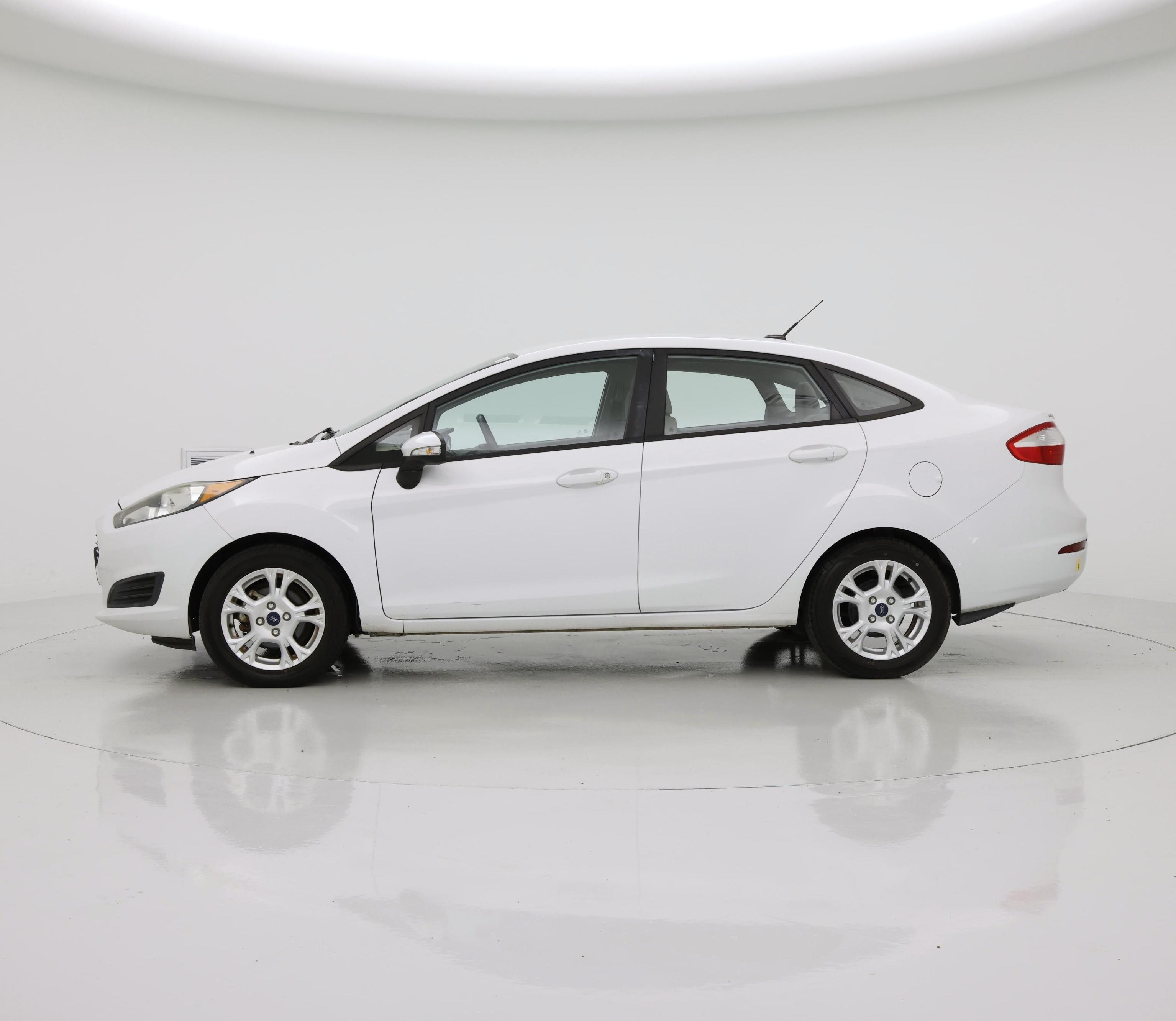 Thumbnail: 2015 Ford Fiesta - 3