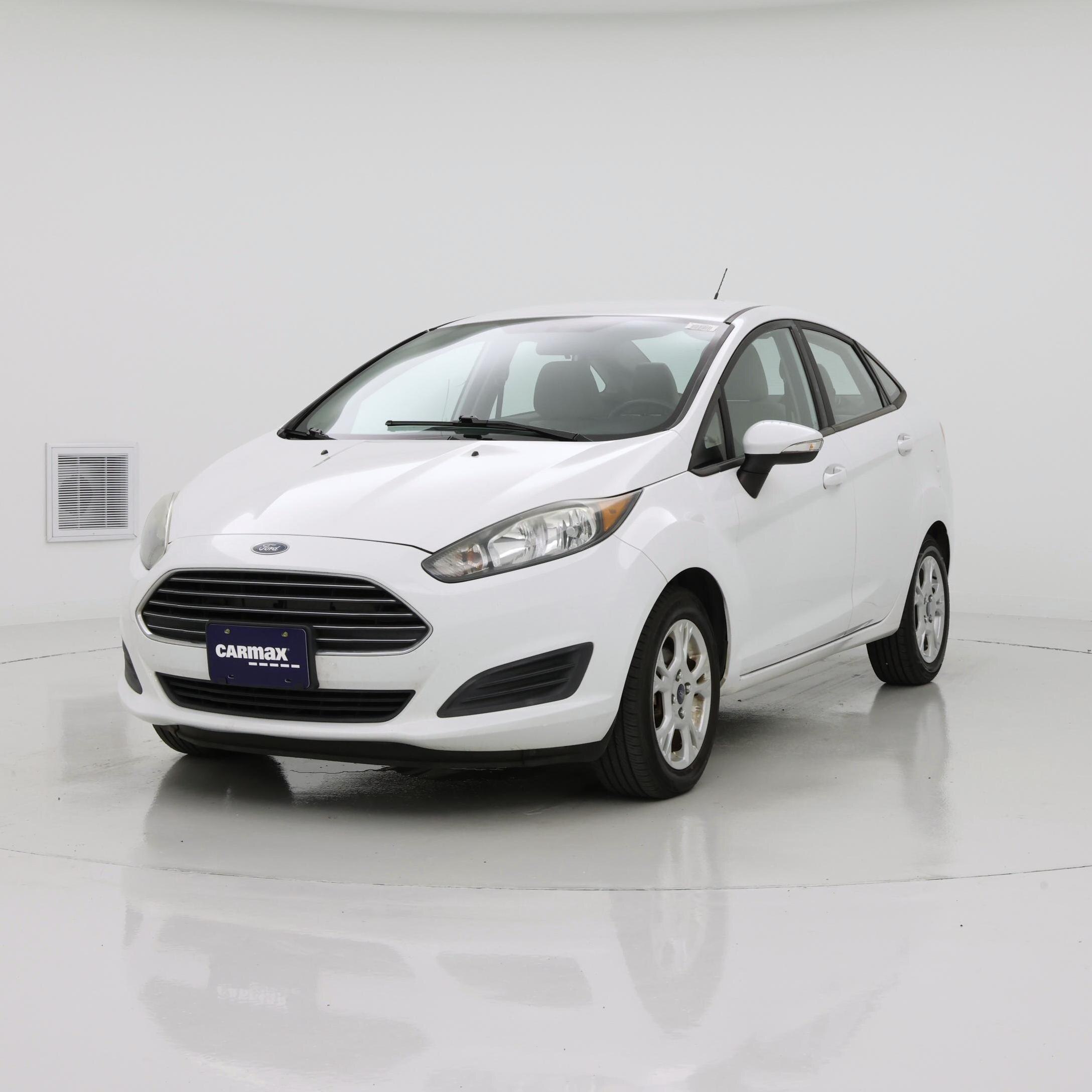 Thumbnail: 2015 Ford Fiesta - 4