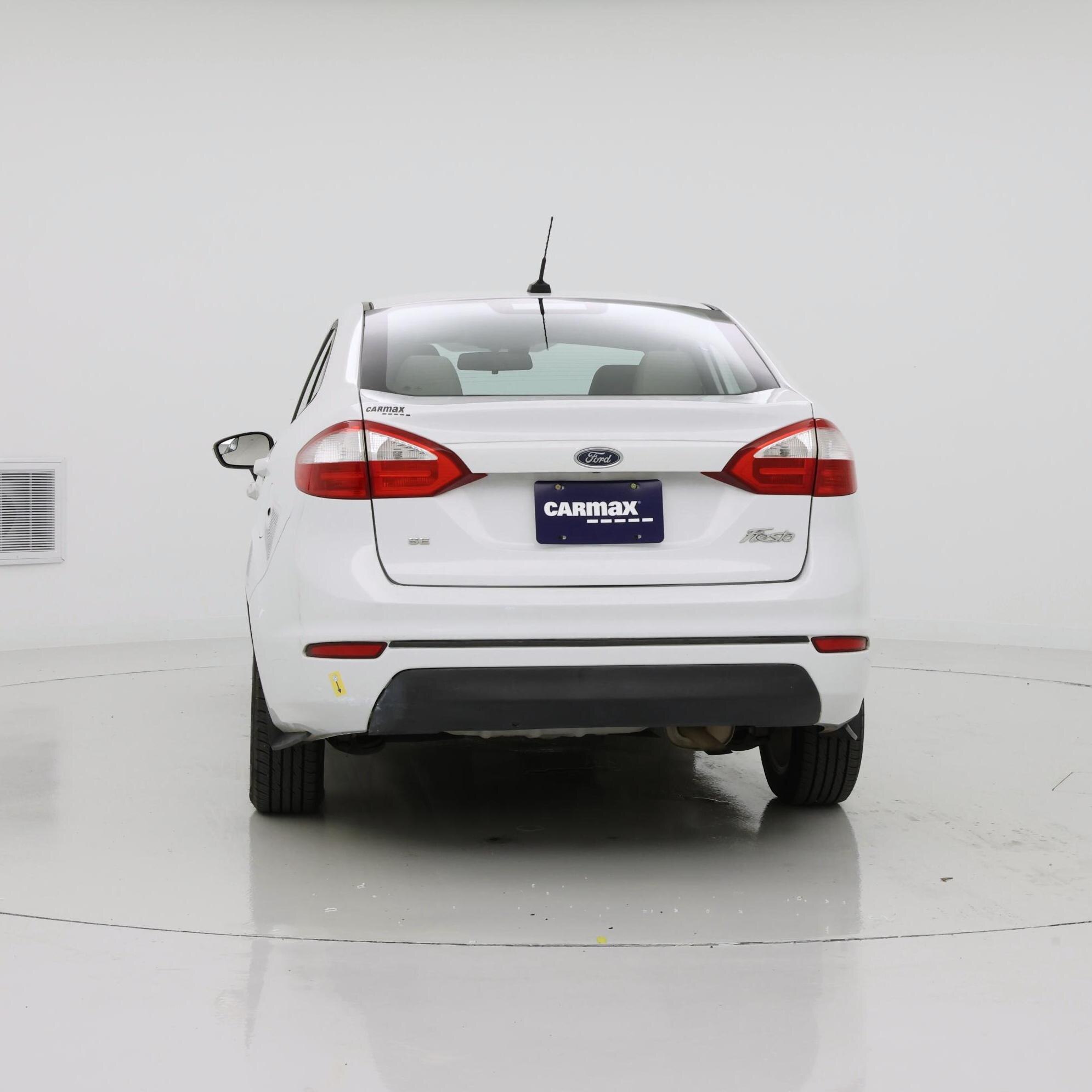 Thumbnail: 2015 Ford Fiesta - 6