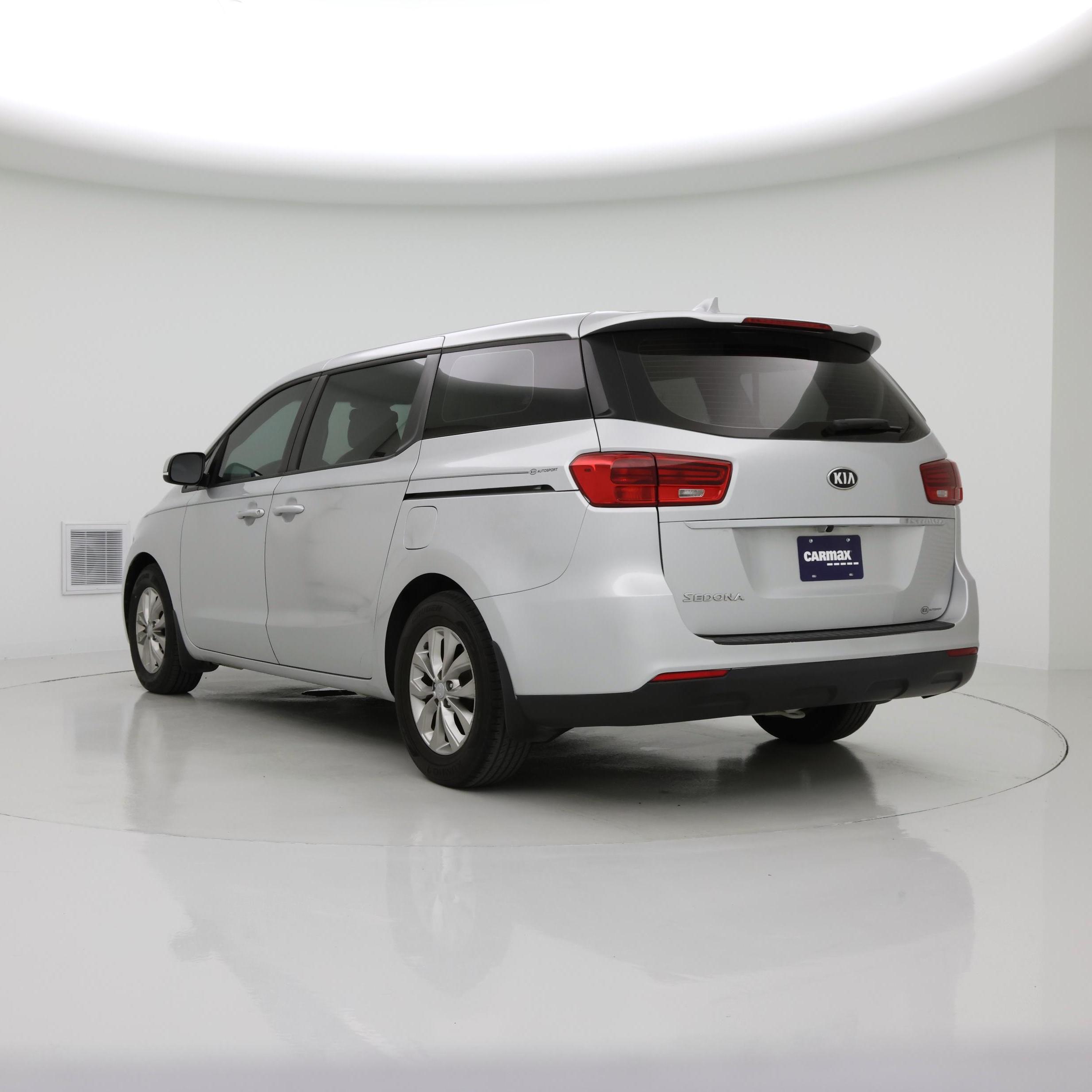 Thumbnail: 2019 Kia Sedona - 2