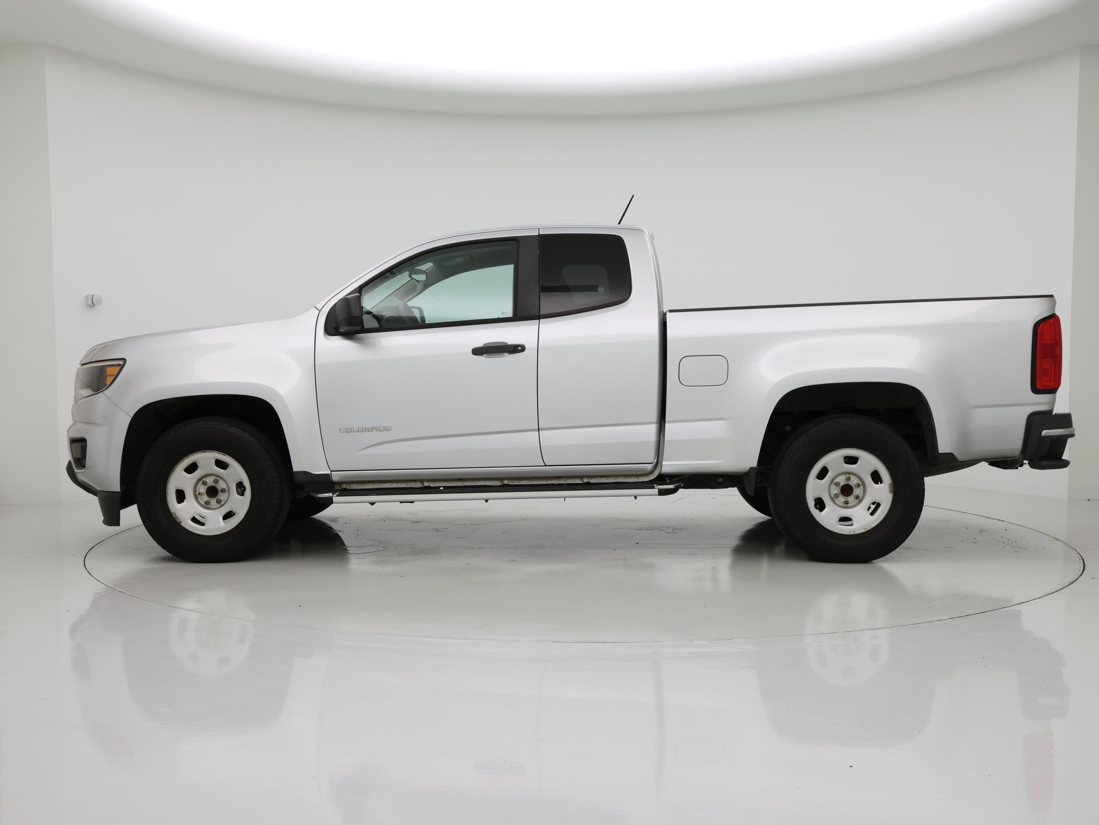 Thumbnail: 2016 Chevrolet Colorado - 3