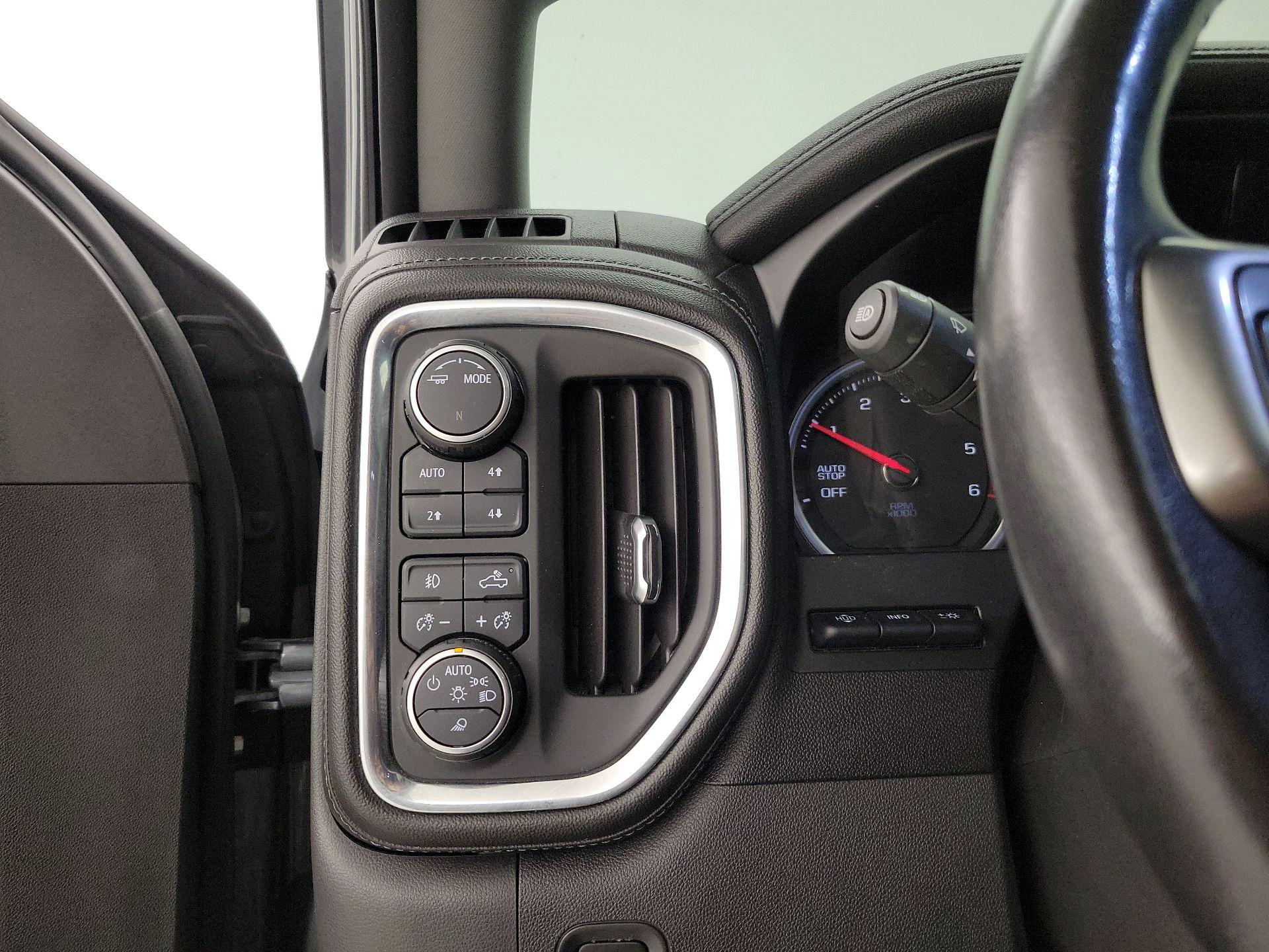 Thumbnail: 2020 Chevrolet Silverado 1500 - 13