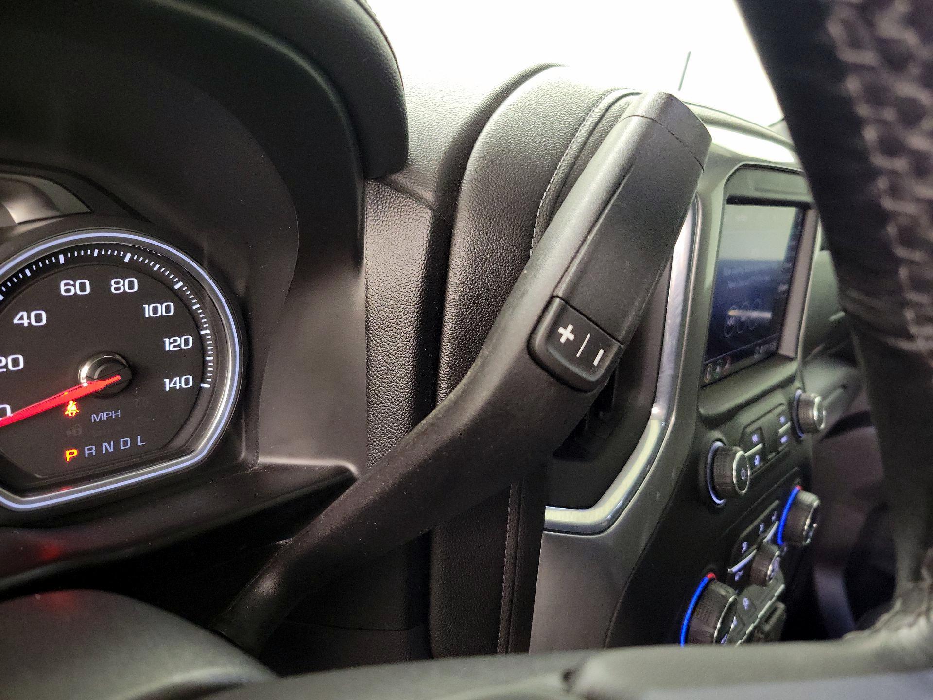 Thumbnail: 2020 Chevrolet Silverado 1500 - 17