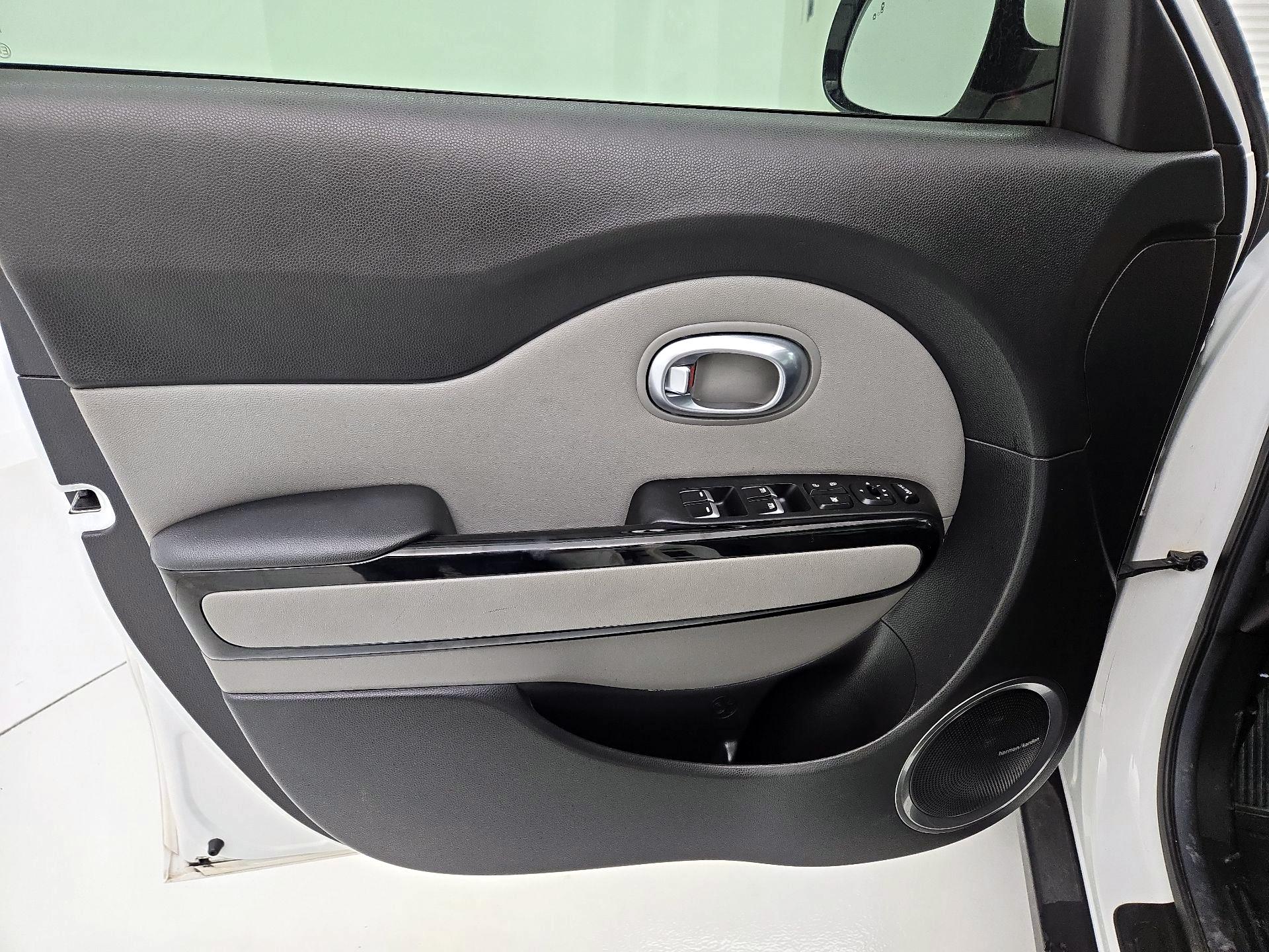 Thumbnail: 2017 Kia Soul - 12