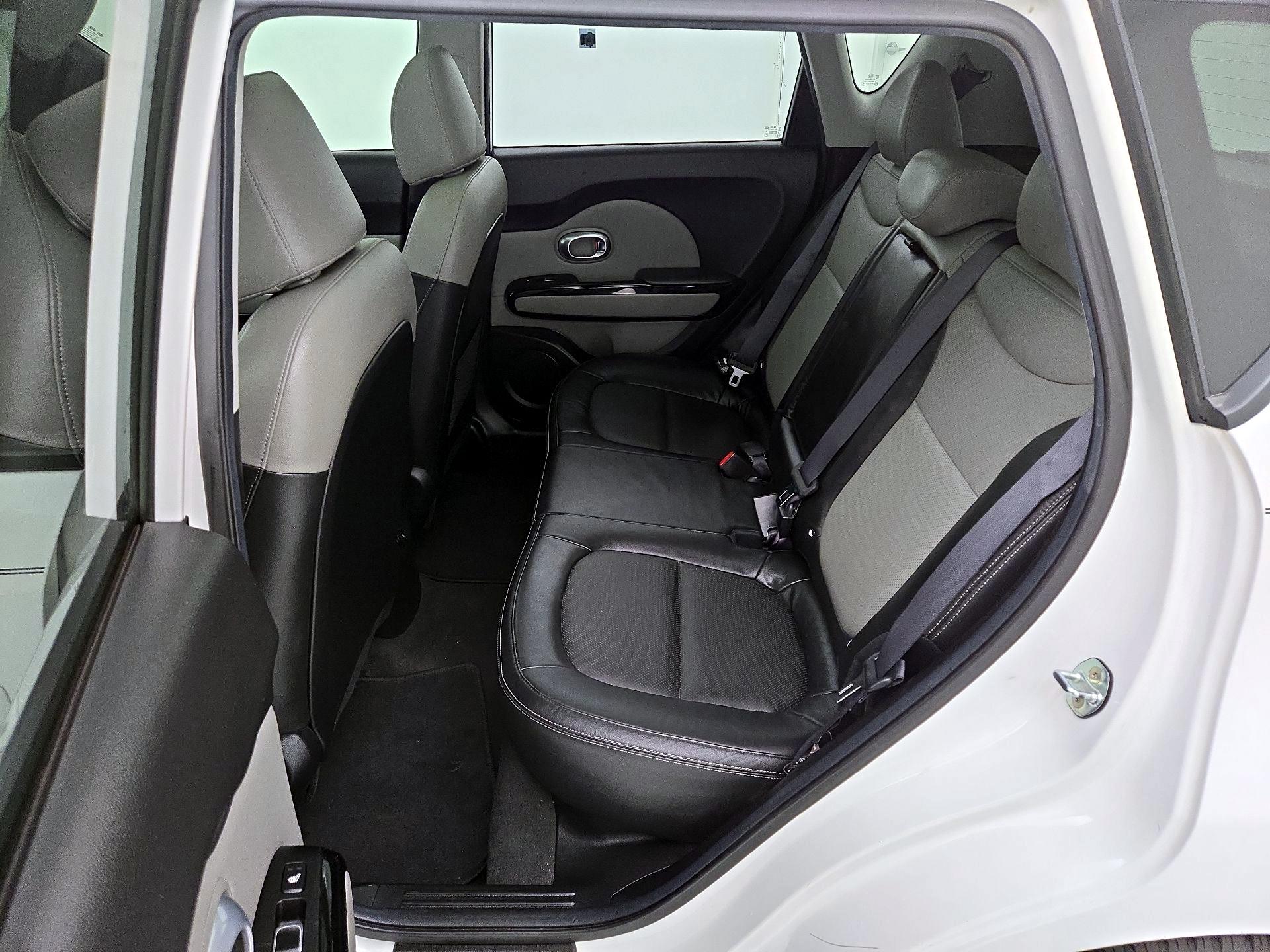 Thumbnail: 2017 Kia Soul - 20