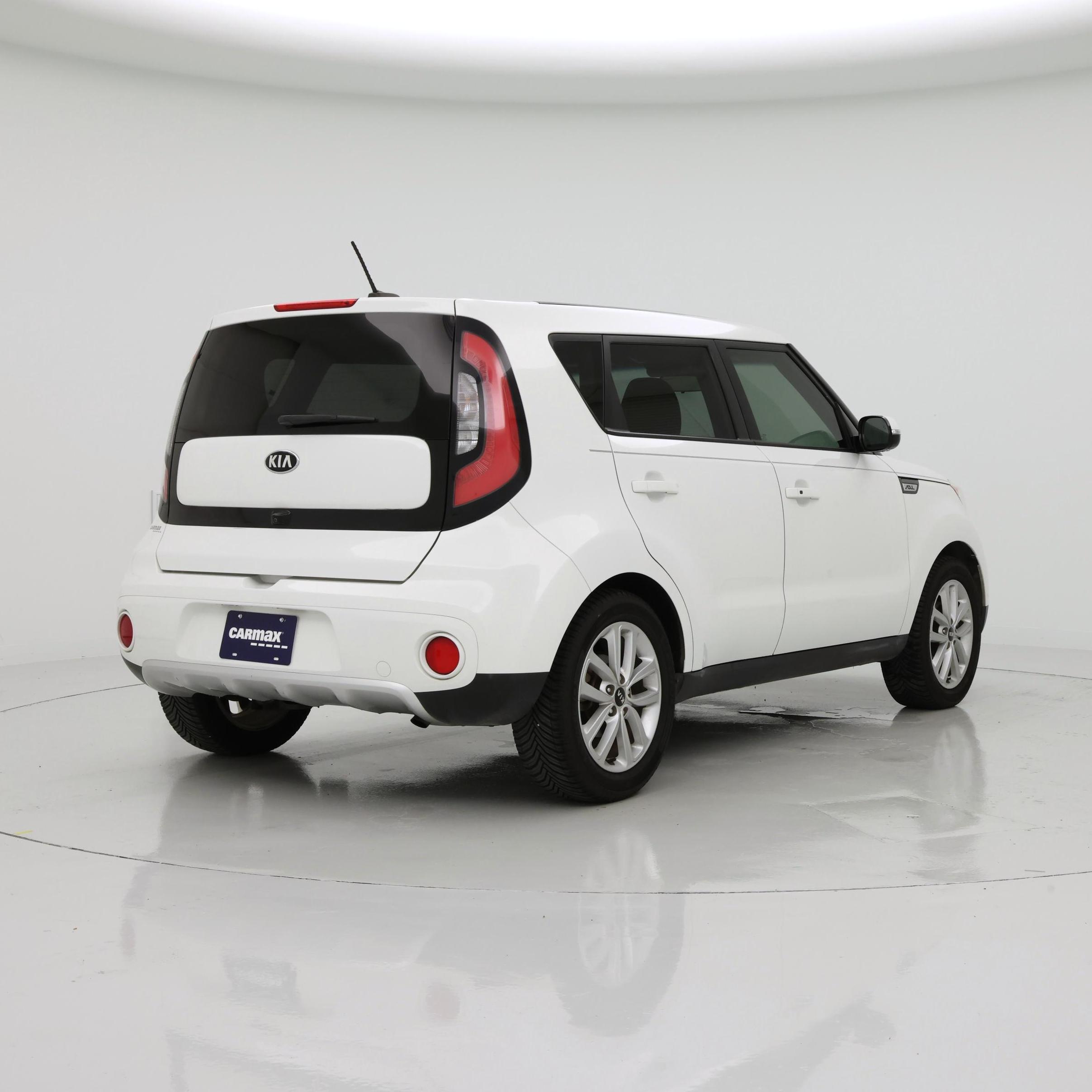 Thumbnail: 2017 Kia Soul - 8