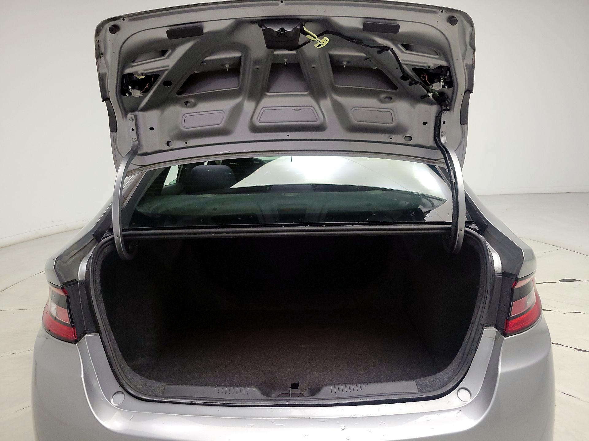 Thumbnail: 2015 Dodge Dart - 17