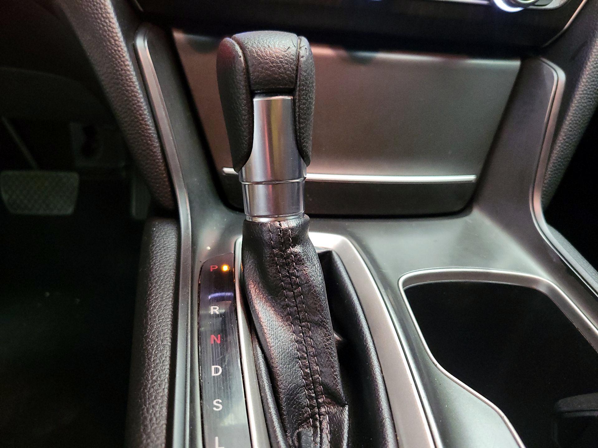 Thumbnail: 2018 Honda Accord - 16