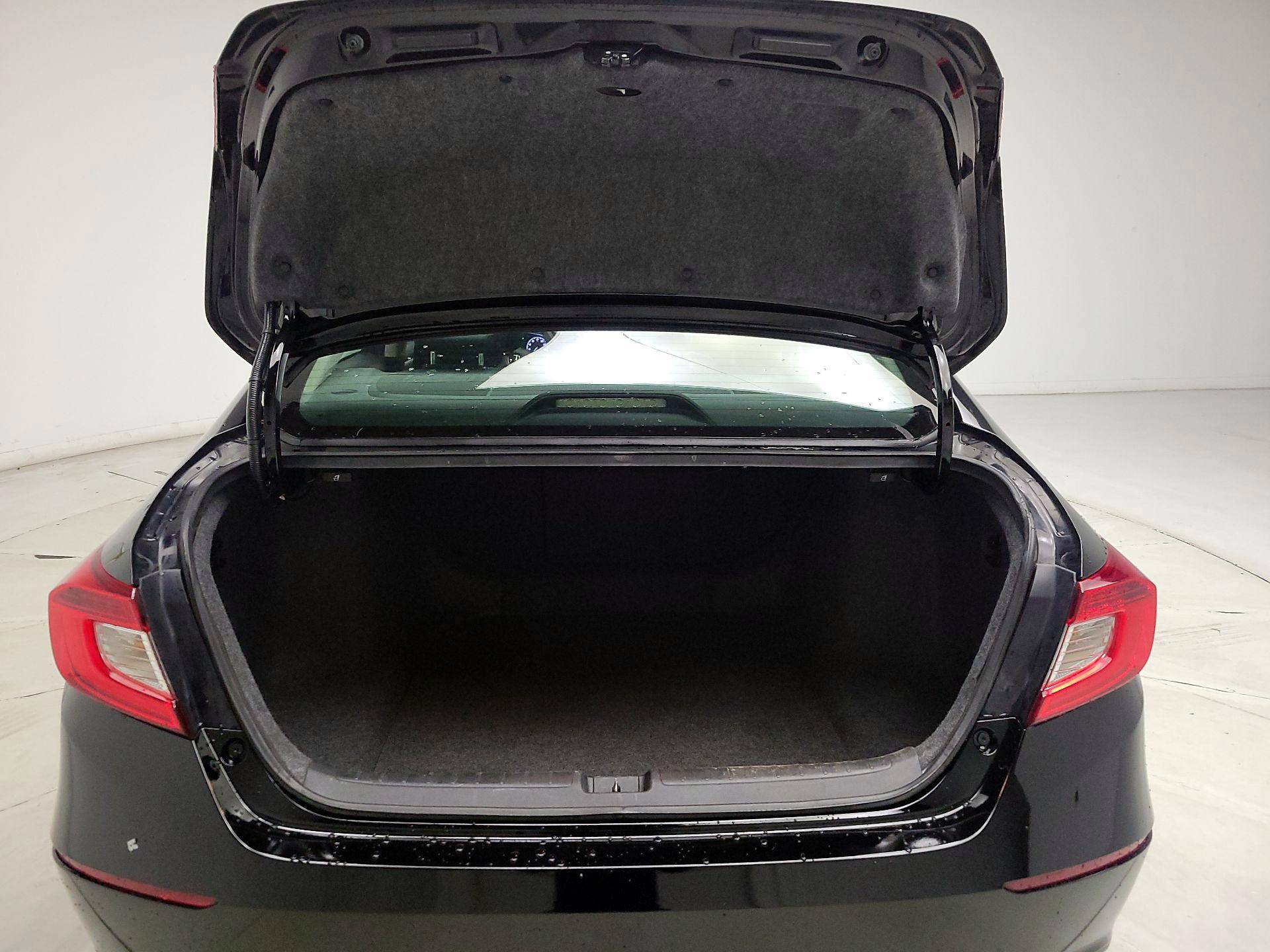 Thumbnail: 2018 Honda Accord - 20