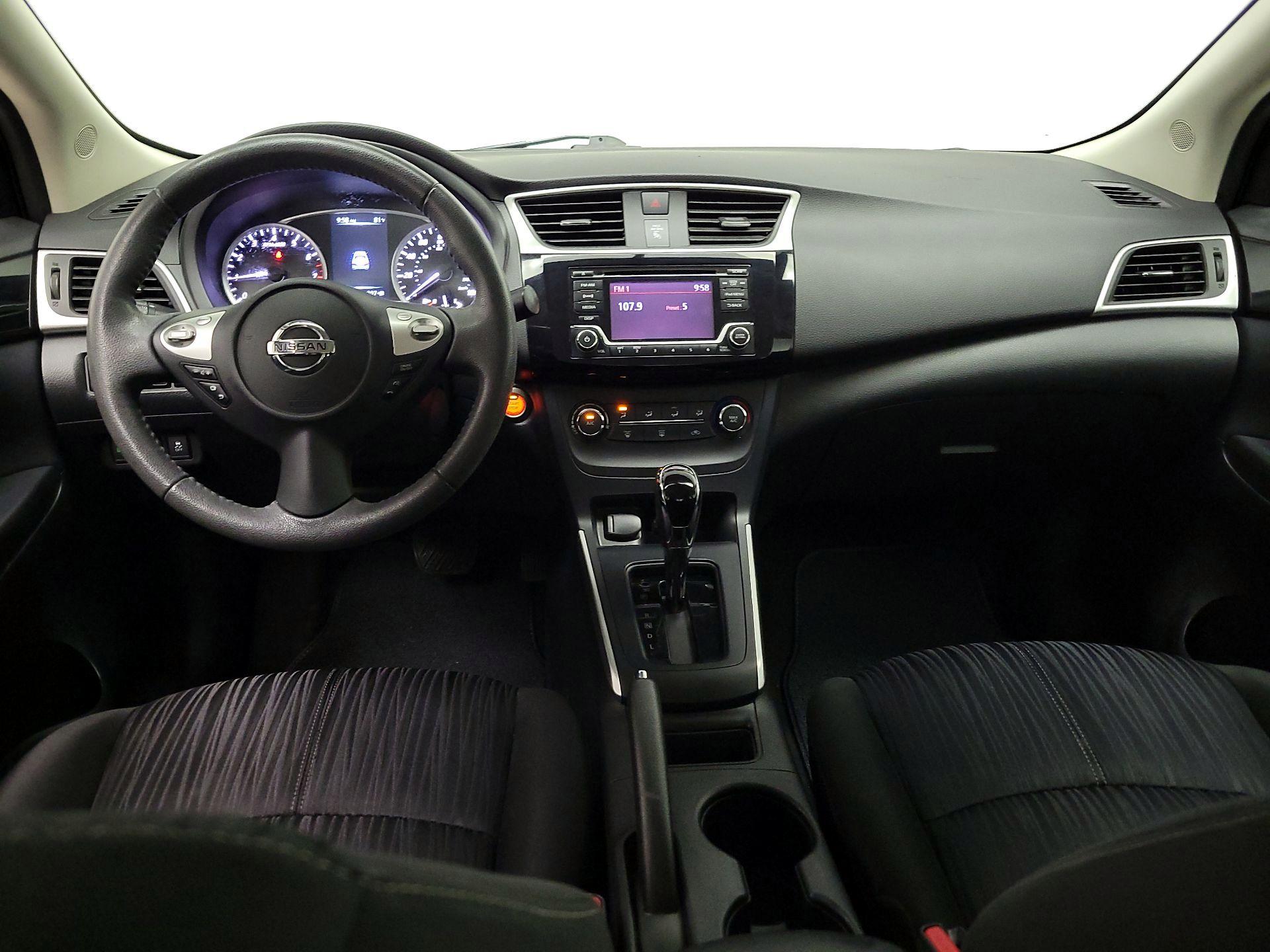 Thumbnail: 2017 Nissan Sentra - 9