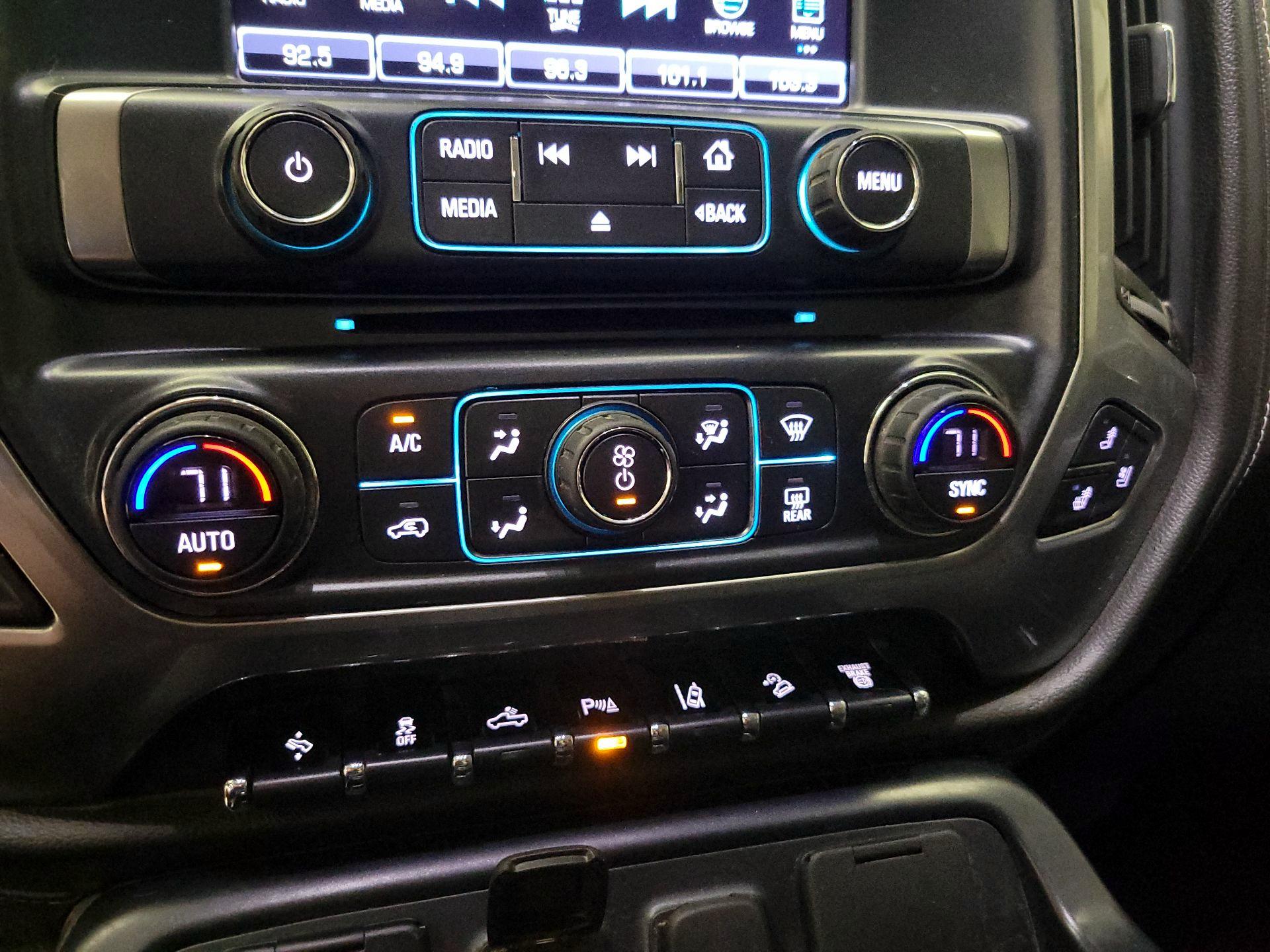 Thumbnail: 2018 Chevrolet Silverado 2500 - 17