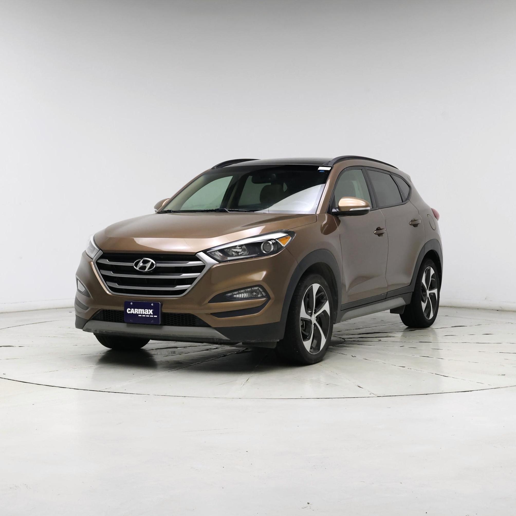 Thumbnail: 2017 Hyundai Tucson - 4