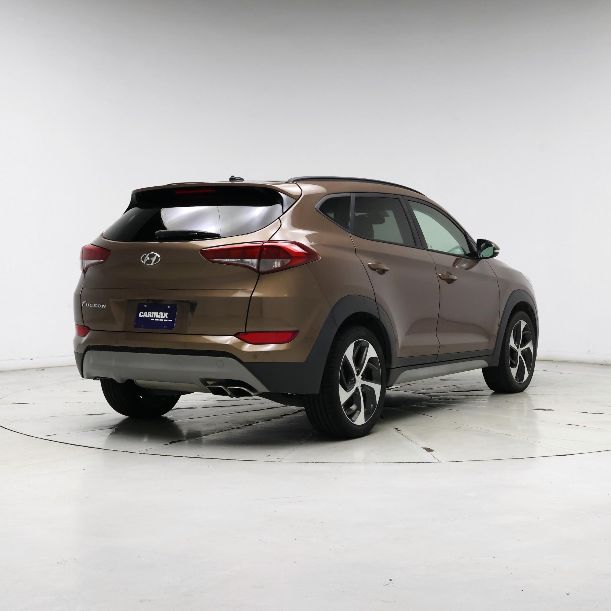 Thumbnail: 2017 Hyundai Tucson - 8