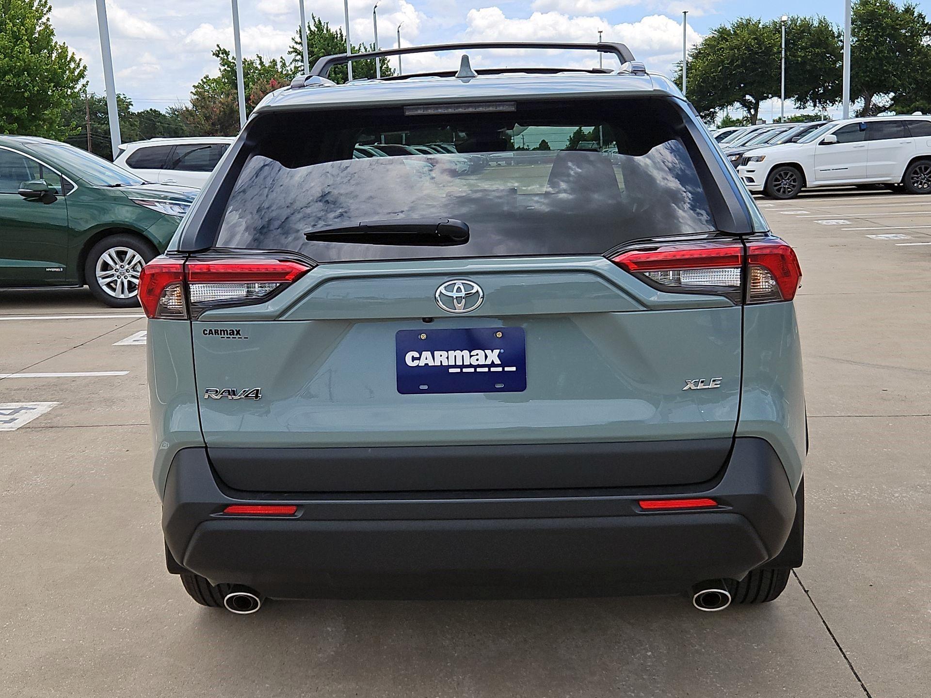 Thumbnail: 2023 Toyota RAV4 - 6