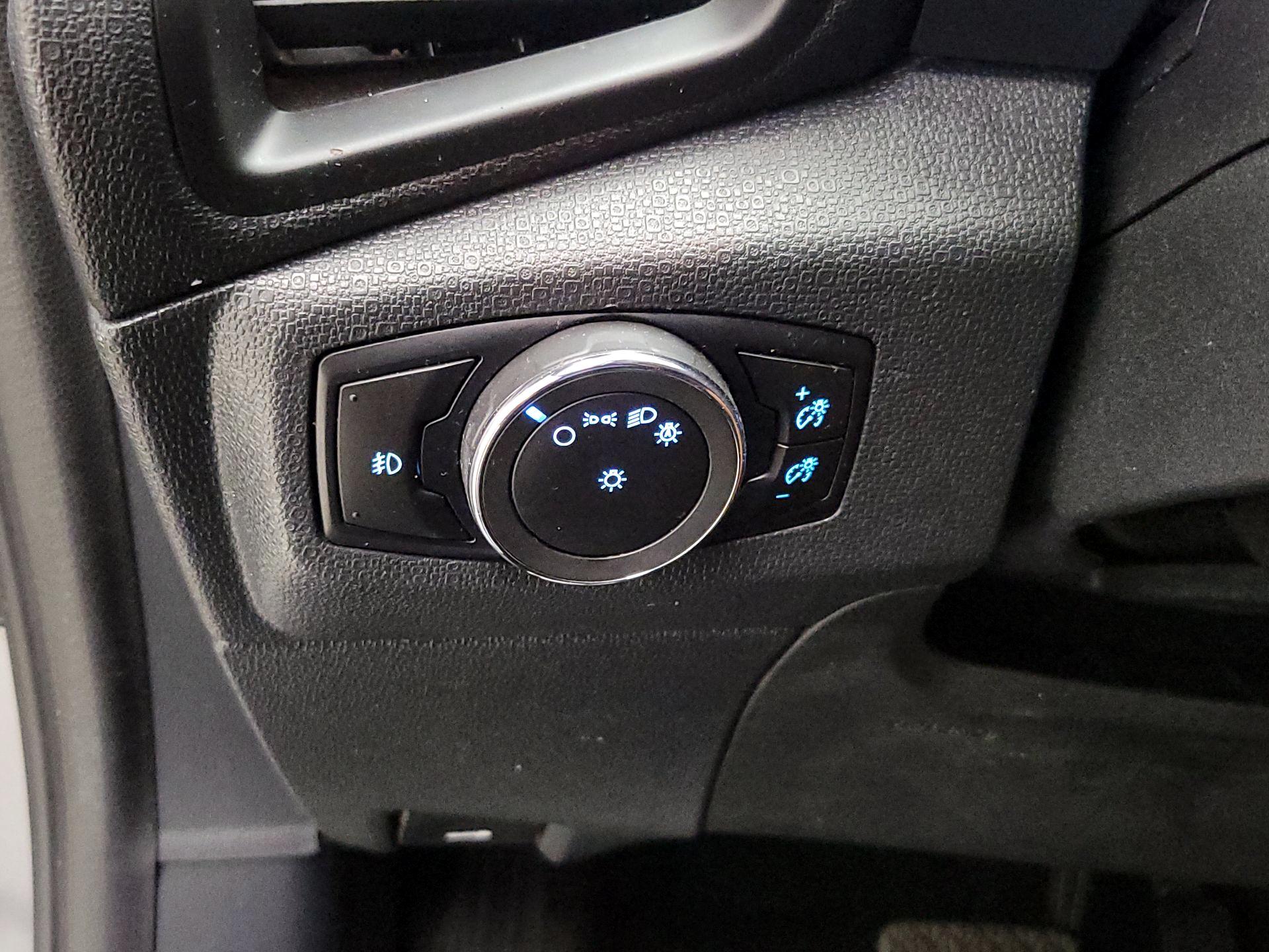 Thumbnail: 2018 Ford EcoSport - 13