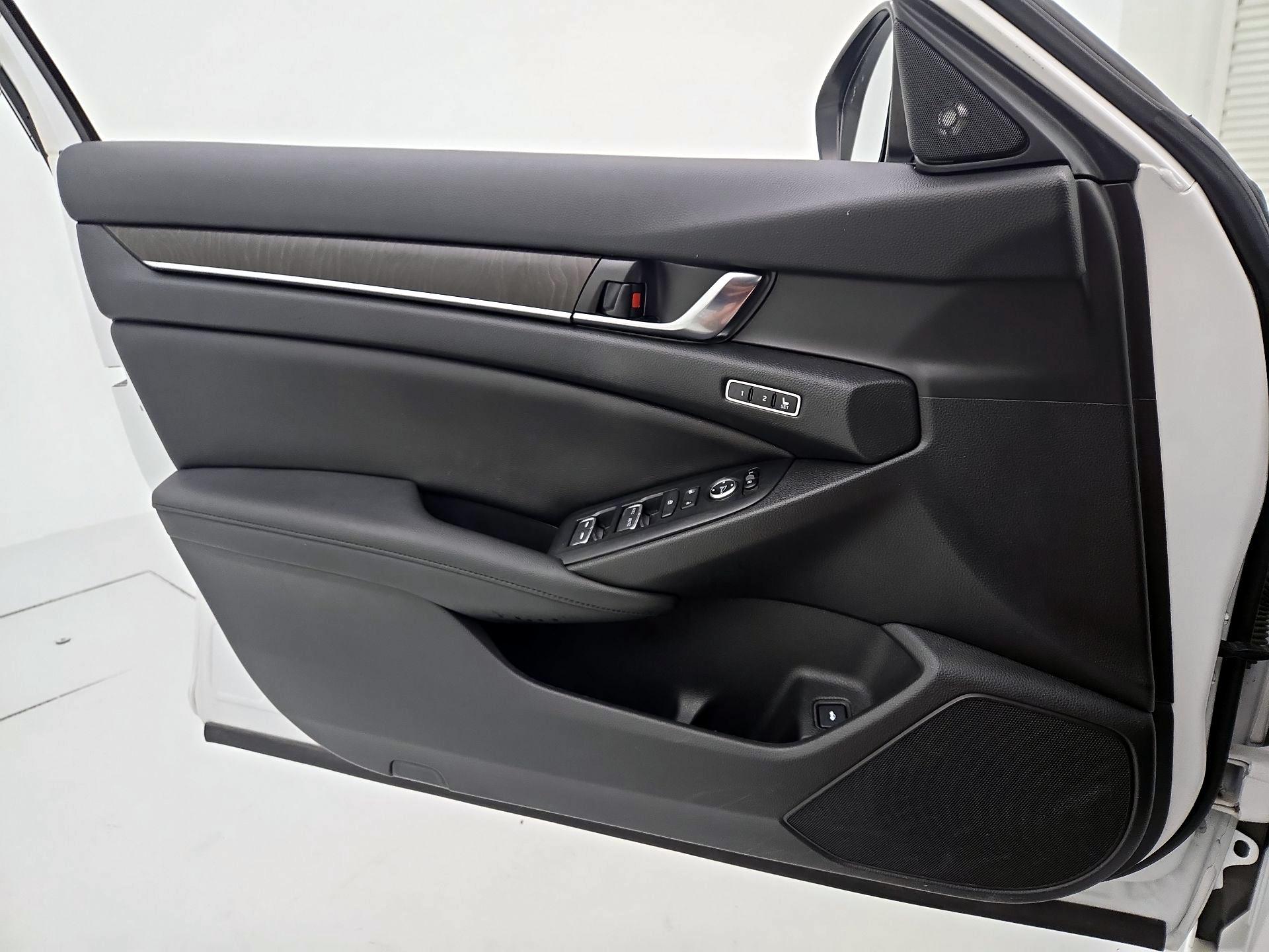 Thumbnail: 2020 Honda Accord - 12
