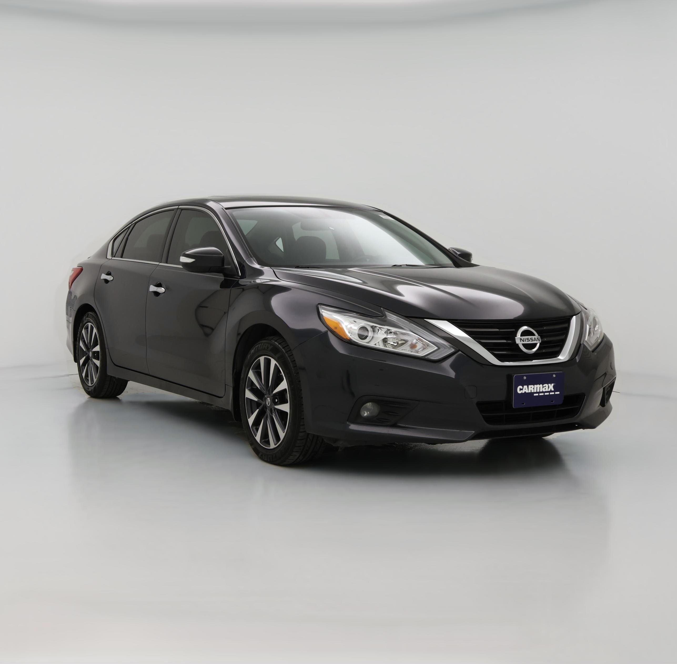 Thumbnail: 2016 Nissan Altima - 1