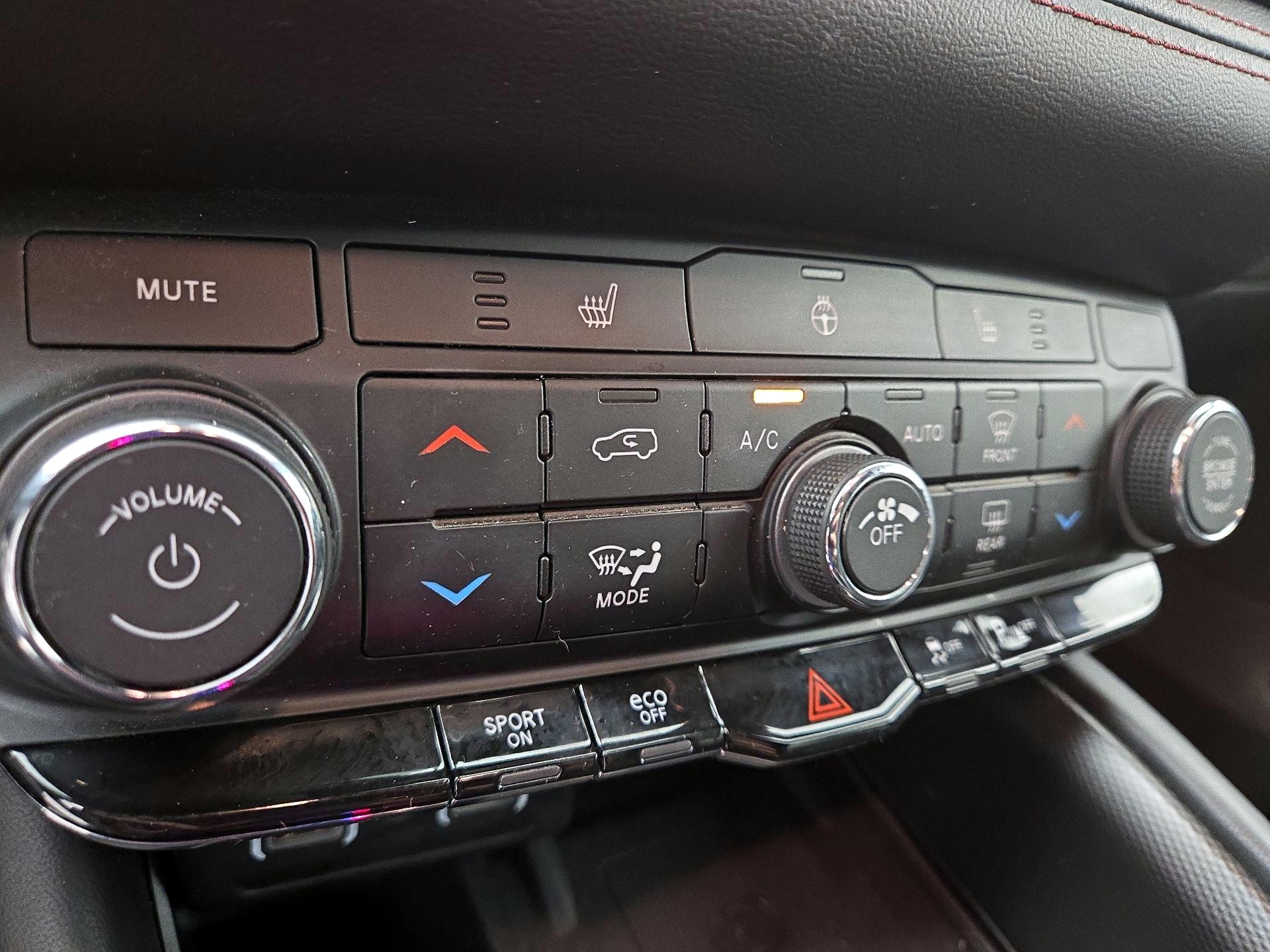 Thumbnail: 2021 Dodge Durango - 17