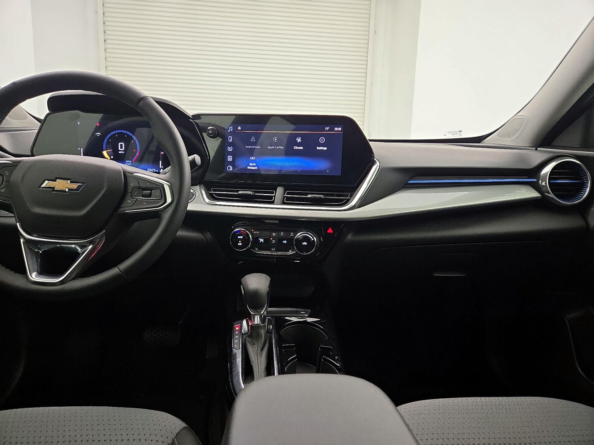 Thumbnail: 2025 Chevrolet Trax - 9