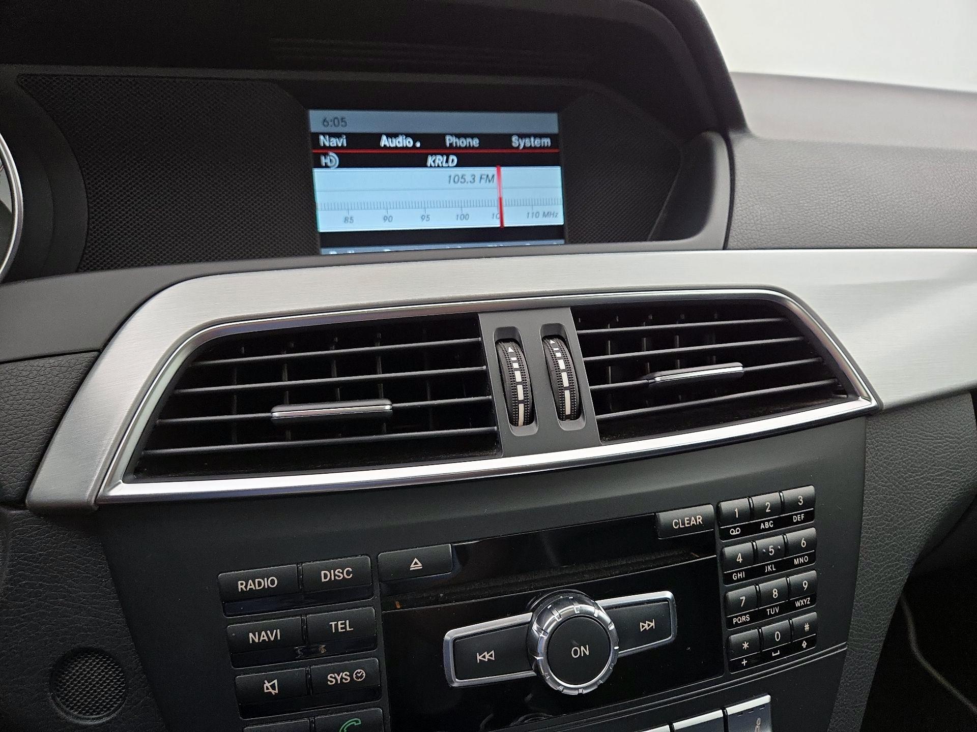 Thumbnail: 2015 Mercedes-Benz C-Class - 15