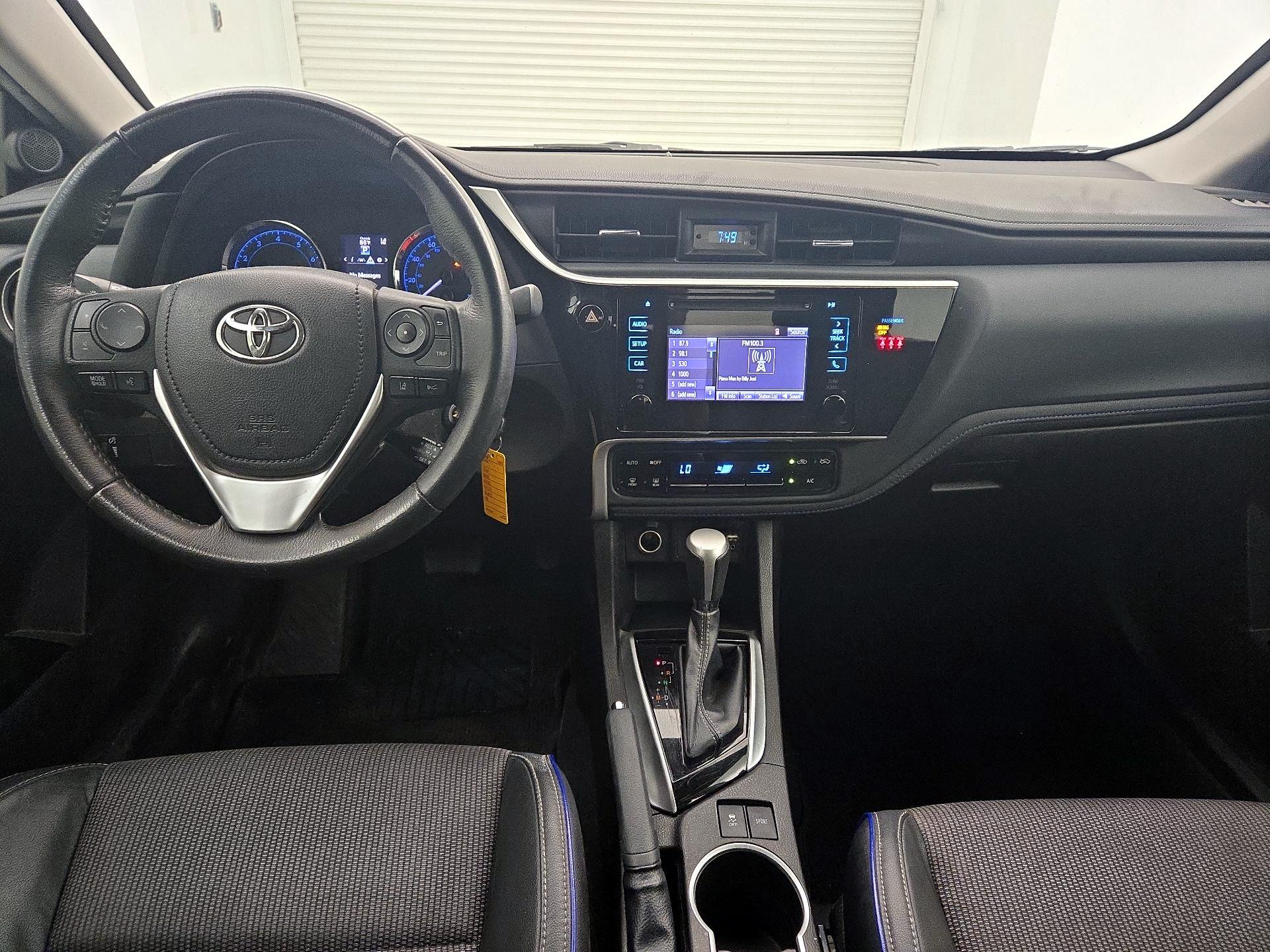 Thumbnail: 2018 Toyota Corolla - 9