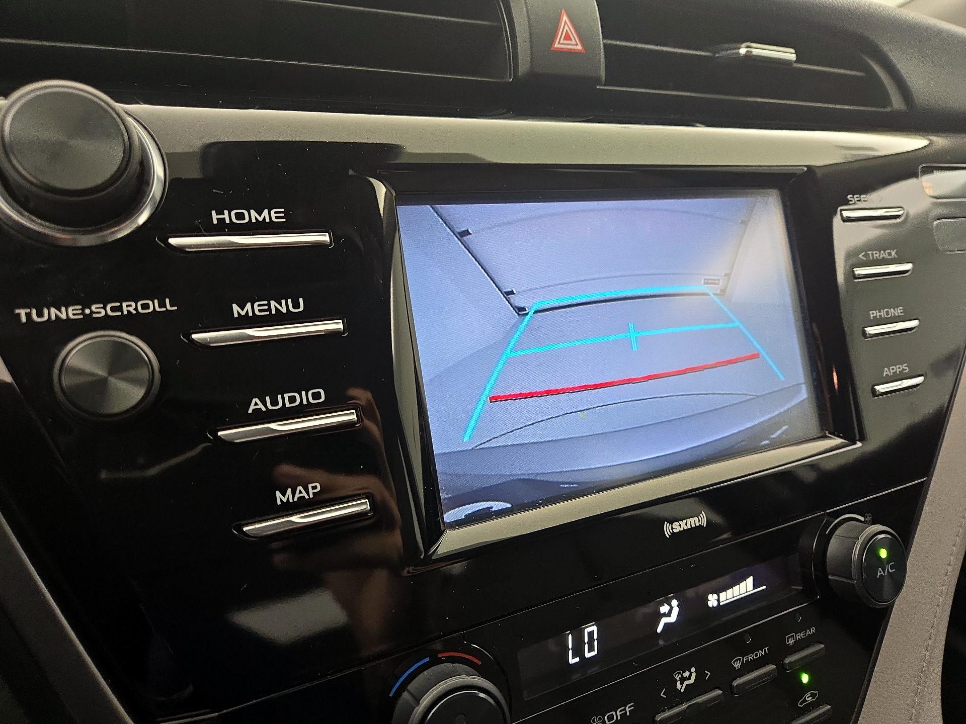 Thumbnail: 2020 Toyota Camry - 14