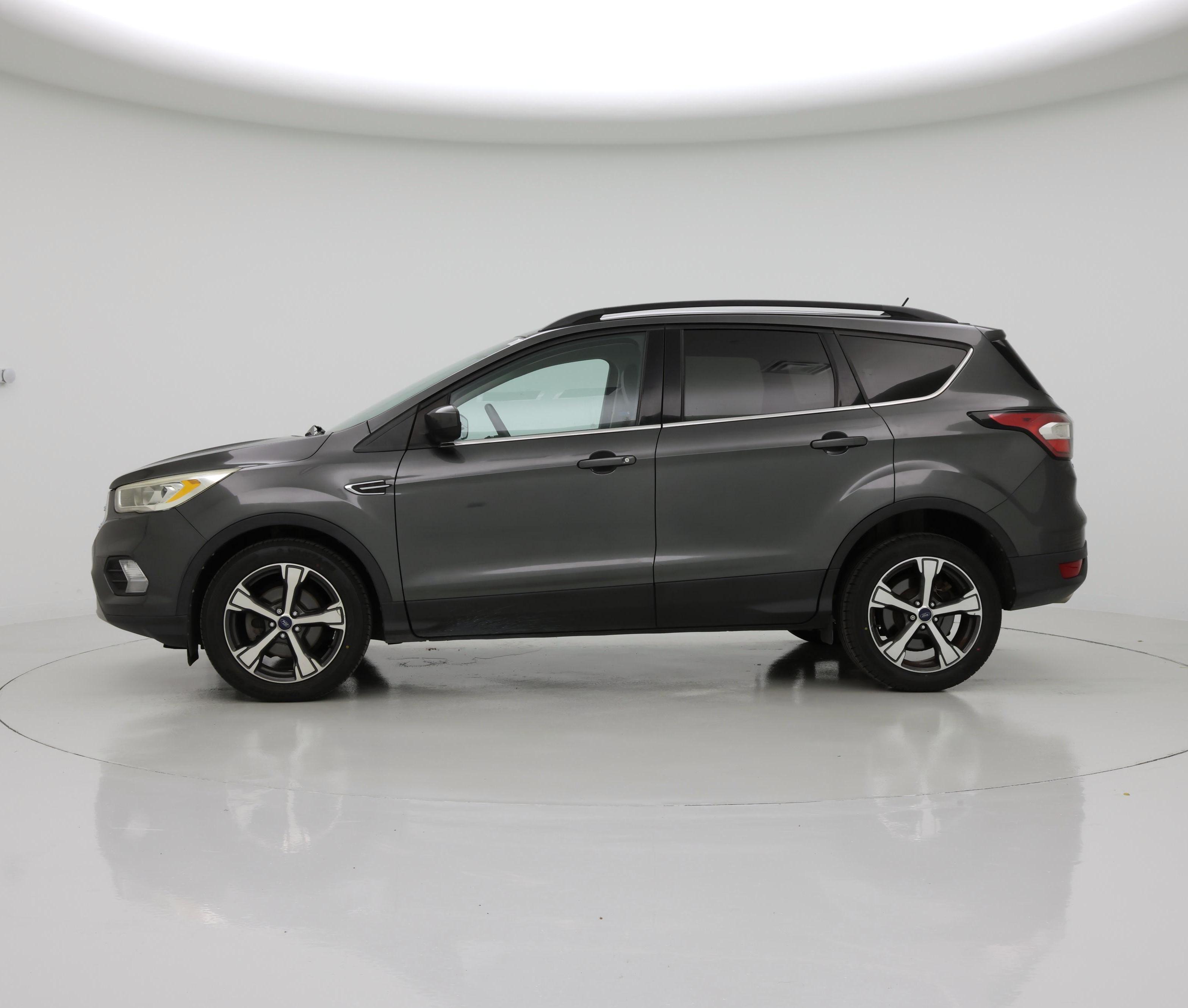 Thumbnail: 2018 Ford Escape - 3